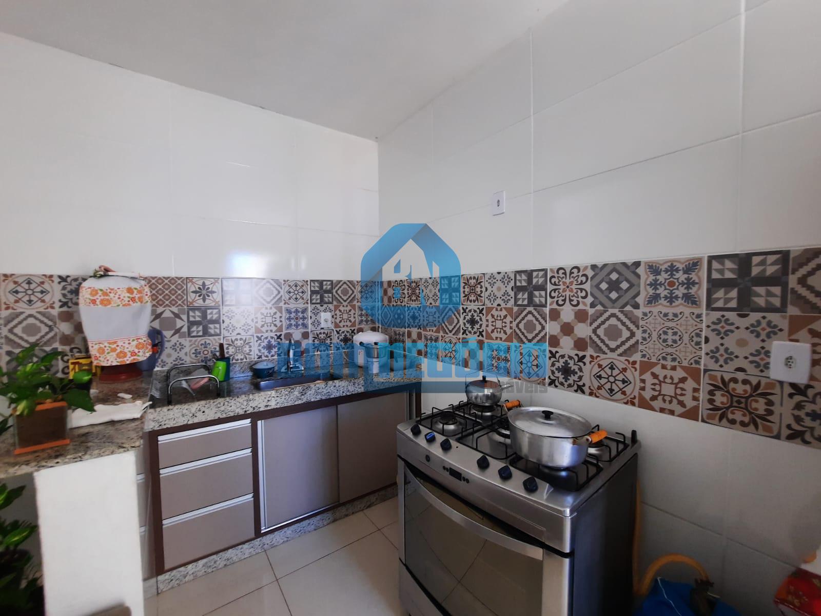 Casa com 2 dormitórios à venda, JARDIM DO TREVO, GOVERNADOR VA...