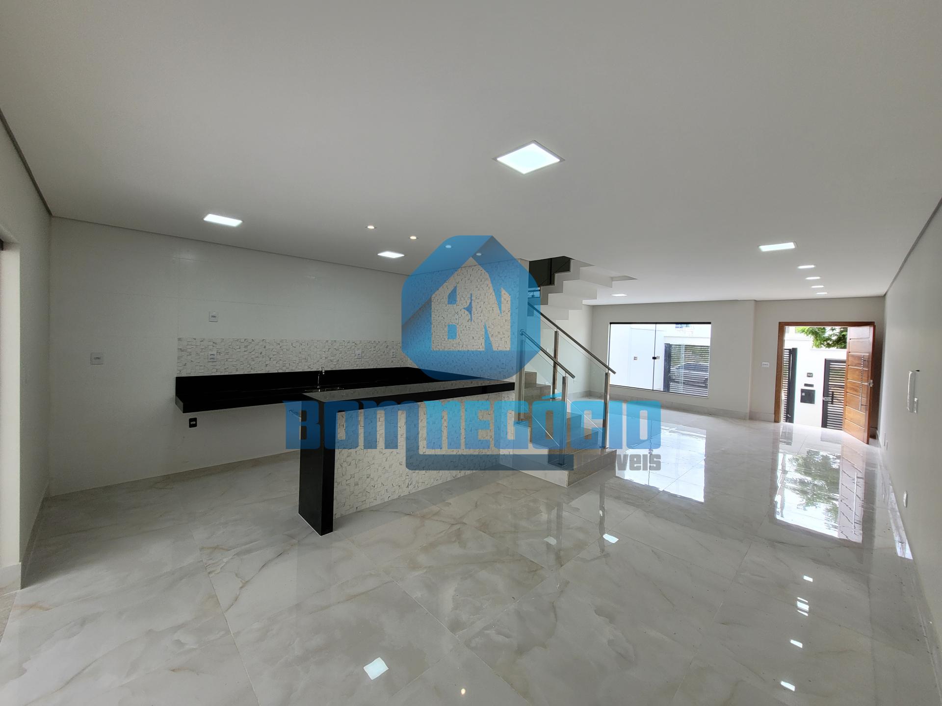 Casa de luxo com 3 suítes, área gourmet e closet à venda, LAGO...