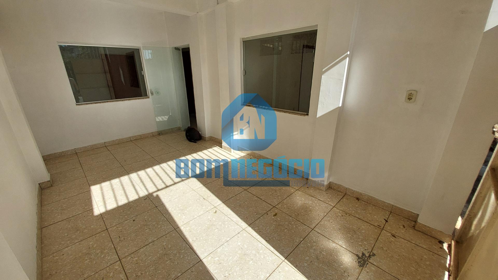 CASA TÉRREO COM 2 QUARTOS DISPONIVEL PARA LOCAÇÃO NO BAIRRO VI...