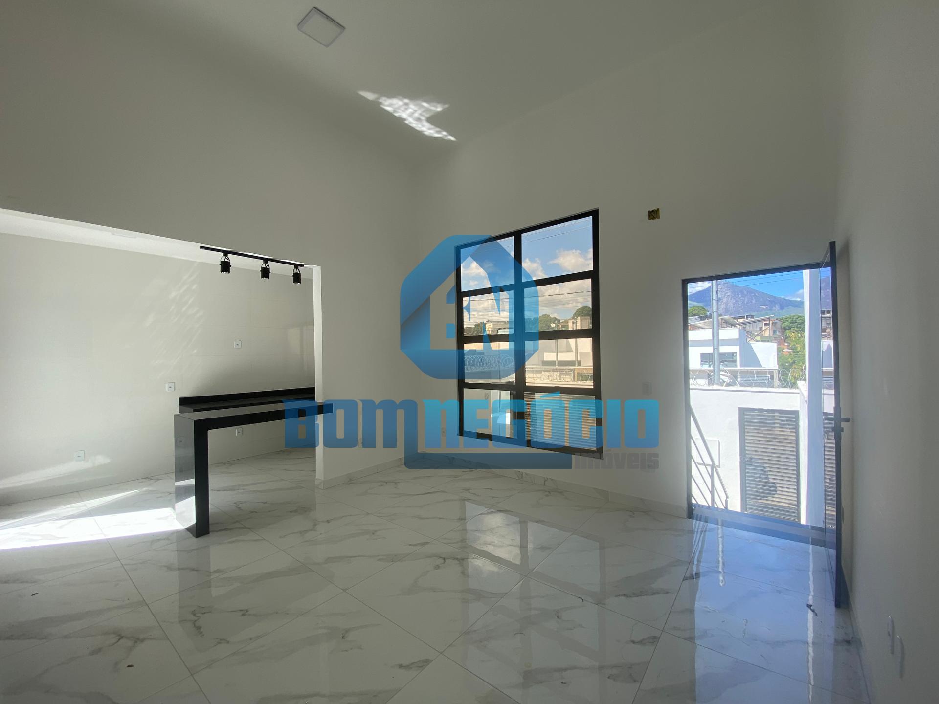 Casa baixa à venda, com 3 dormitórios e garagem, Parque Olímpi...