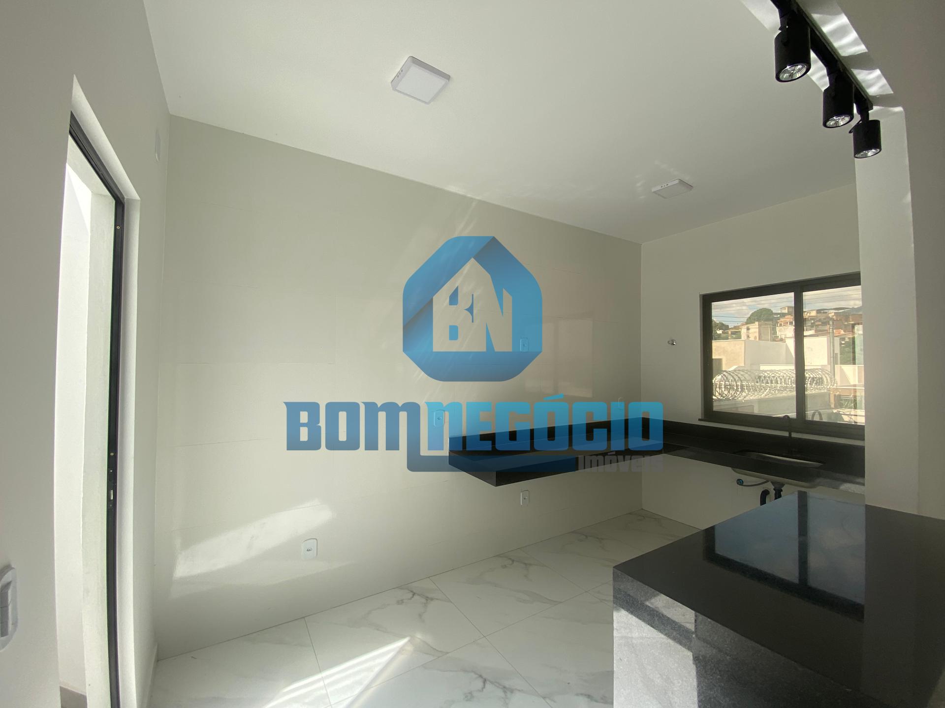 Casa baixa à venda, com 3 dormitórios e garagem, Parque Olímpi...