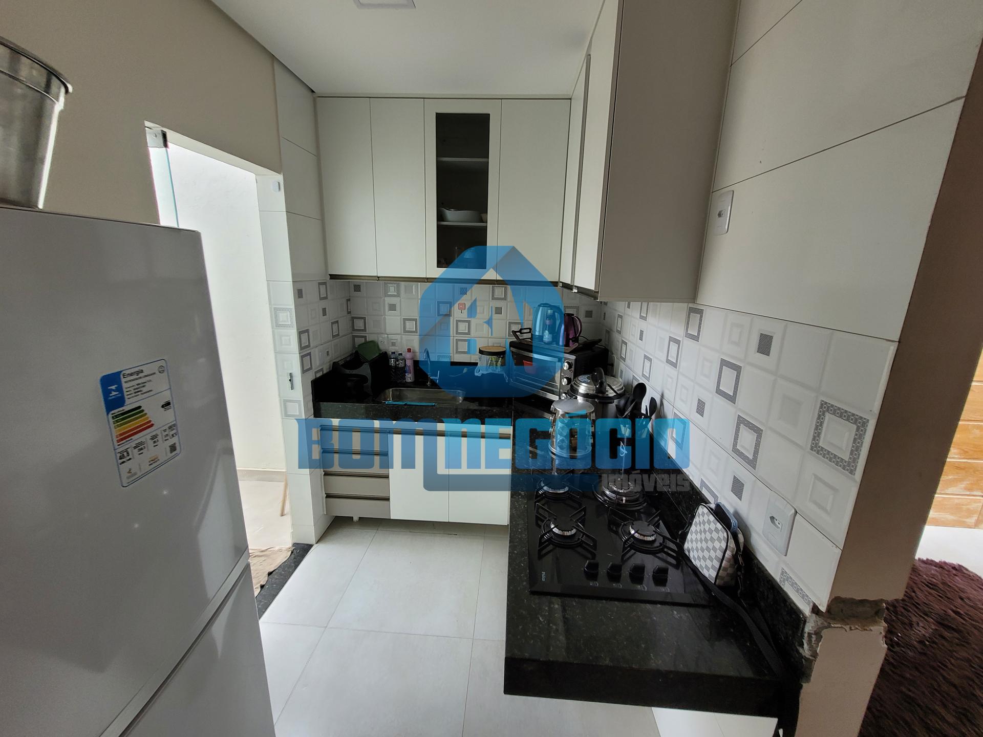 Casa mobiliada com 2 quartos, 2 banheiros e gourmet à venda, T...