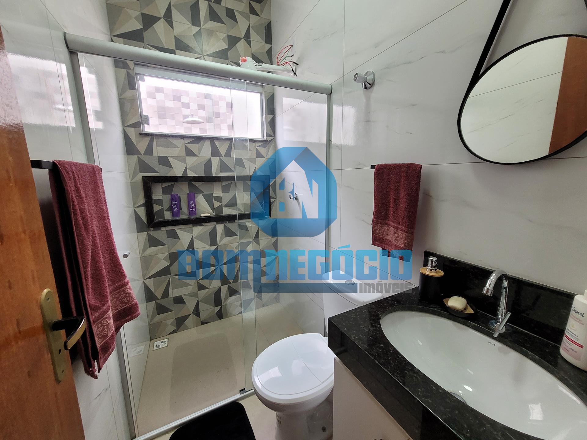 Casa mobiliada com 2 quartos, 2 banheiros e gourmet à venda, T...