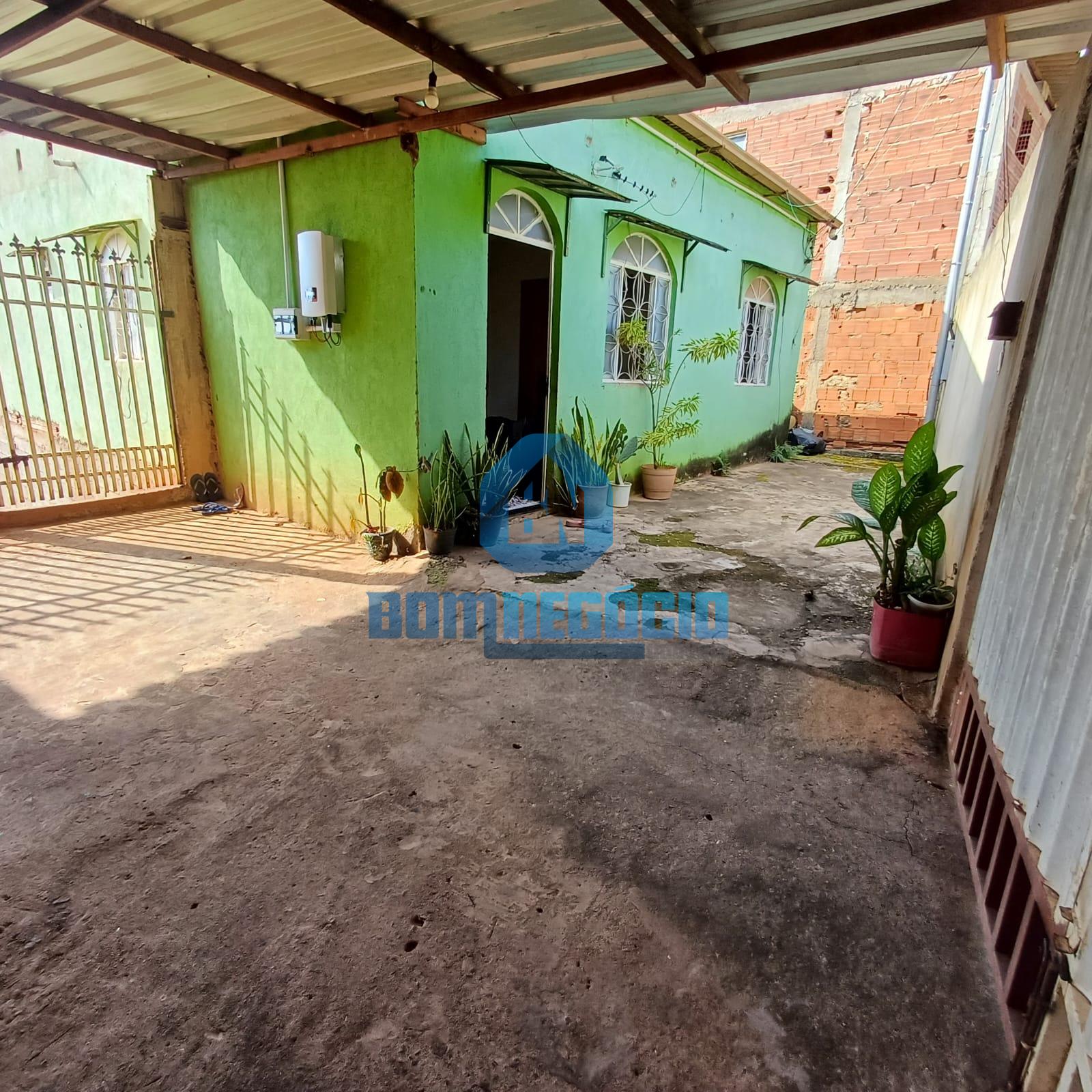 Casa com 2  dormitórios e suite à venda, JARDIM IPE, GOVERNADO...