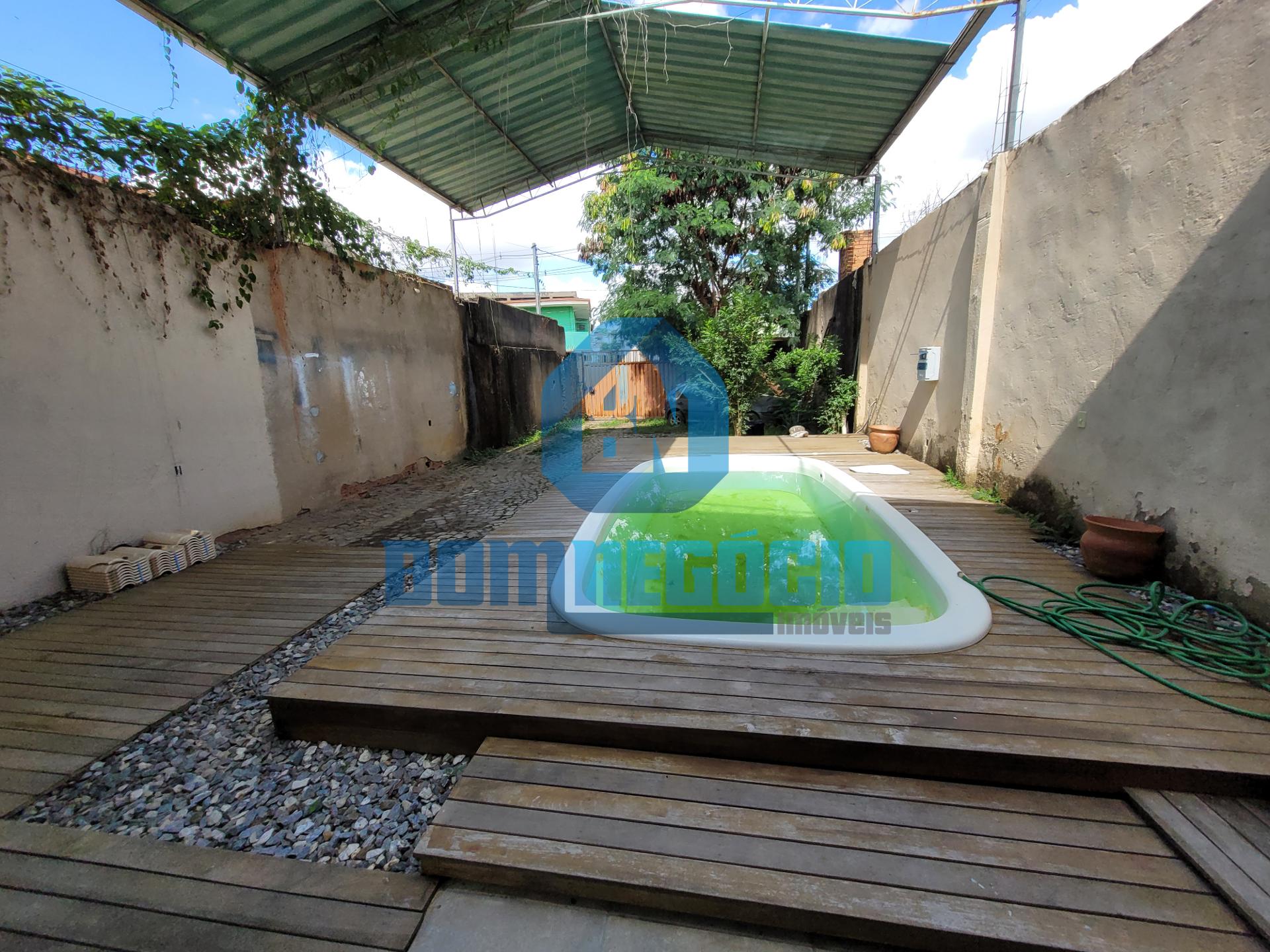 2 Casas com 6 dormitórios à venda, TURMALINA, GOVERNADOR VALAD...