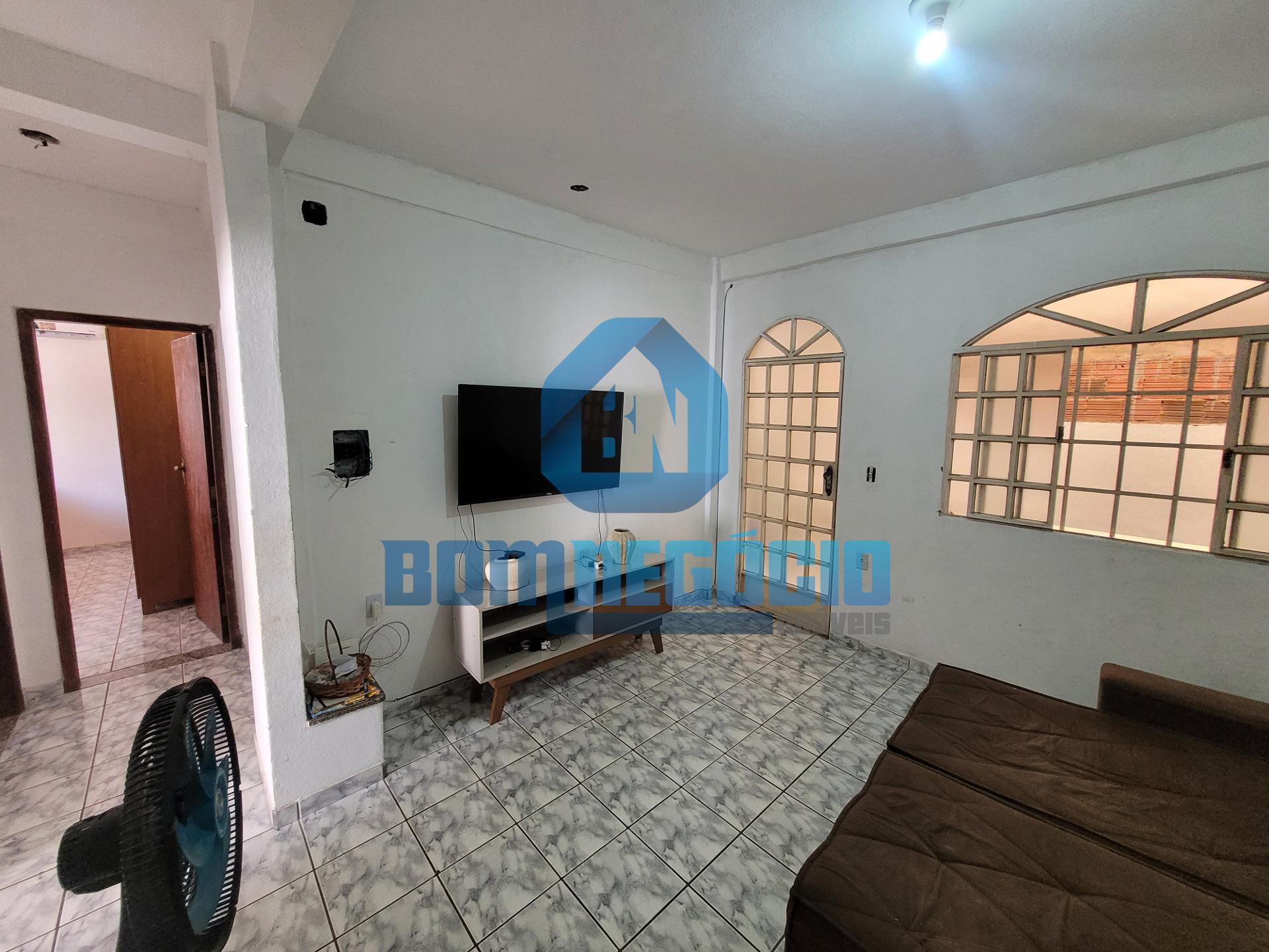 Casa com 2 dormitórios à venda, SANTA RITA, GOVERNADOR VALADAR...