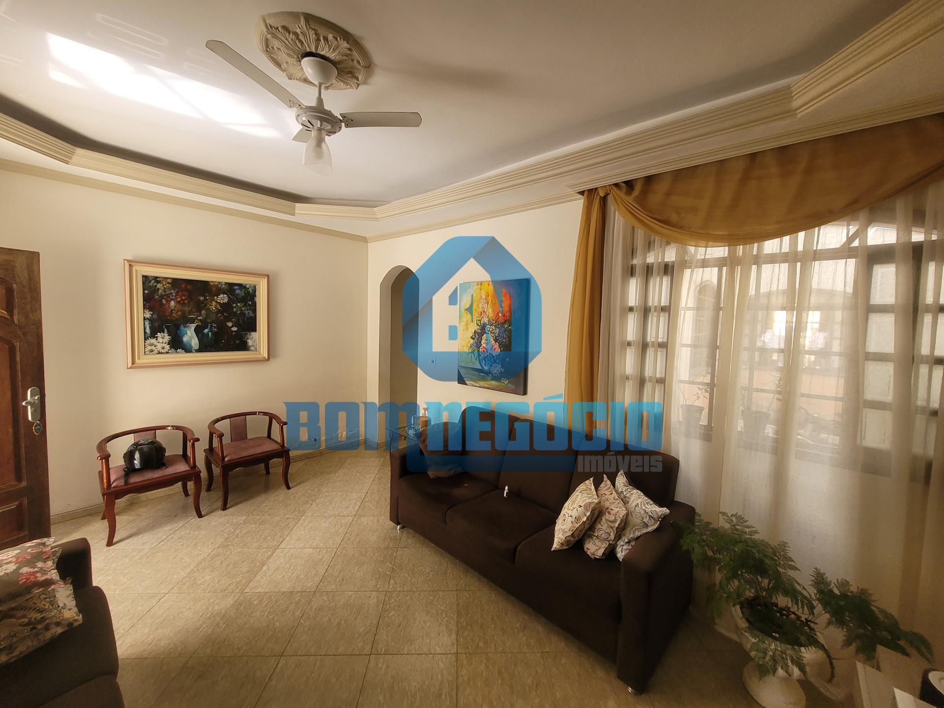 Casa com duas moradias, quintal e garagem ampla à venda, ILHA ...