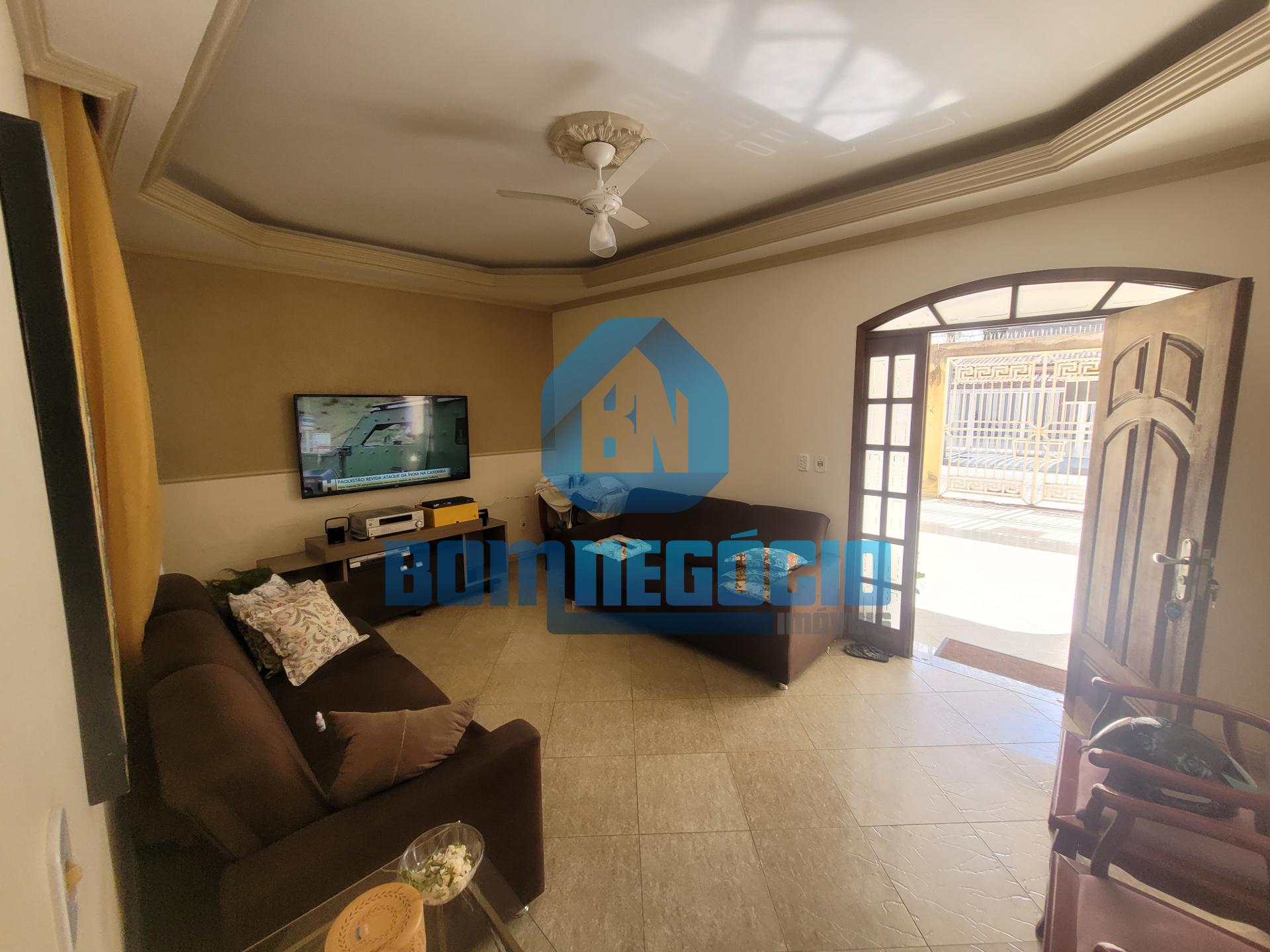 Casa com duas moradias, quintal e garagem ampla à venda, ILHA ...