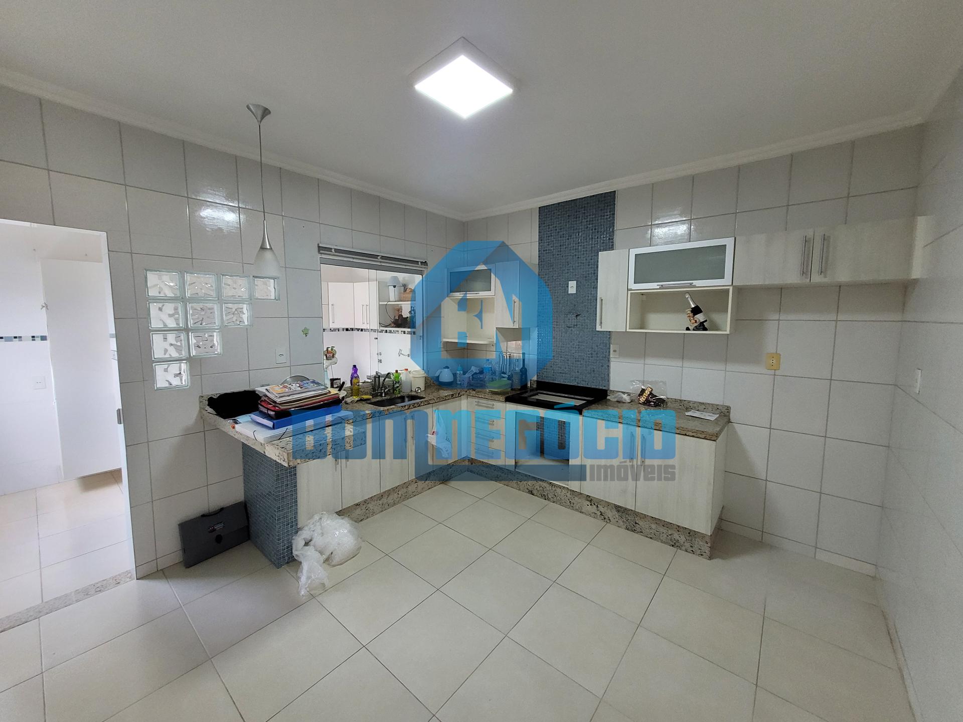 Casa com 2 dormitórios à venda, CIDADE JARDIM, GOVERNADOR VALA...