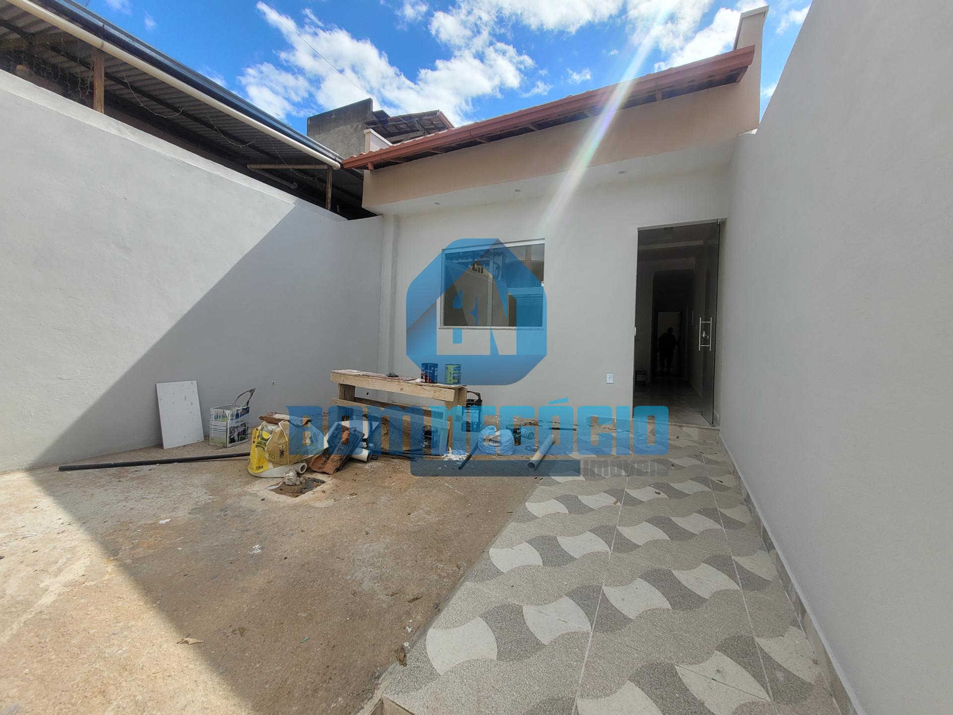 Casa com 2 dormitórios à venda, SANTA HELENA, GOVERNADOR VALAD...