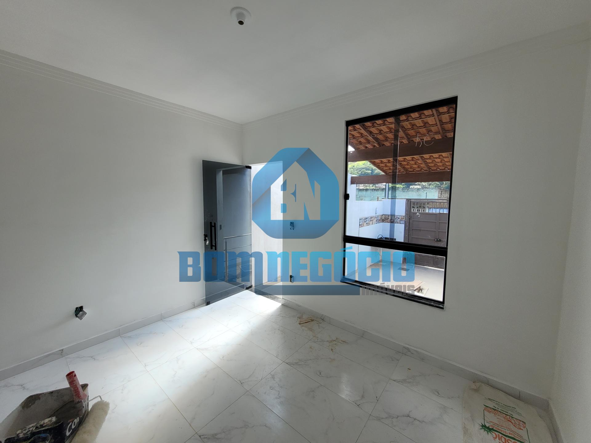 Casa com 2 dormitórios à venda, JARDIM DO TREVO, GOVERNADOR VA...