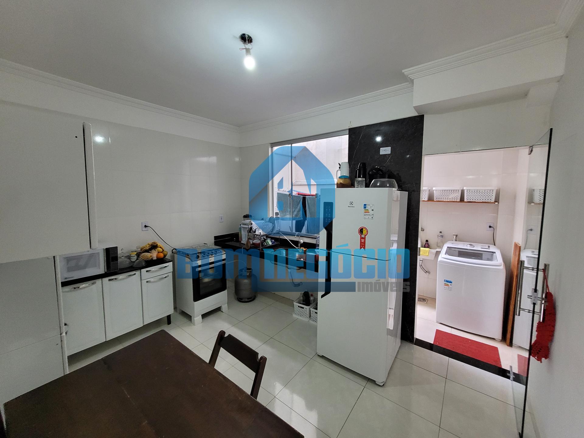 Casa com 2 dormitórios à venda, SANTA HELENA, GOVERNADOR VALAD...