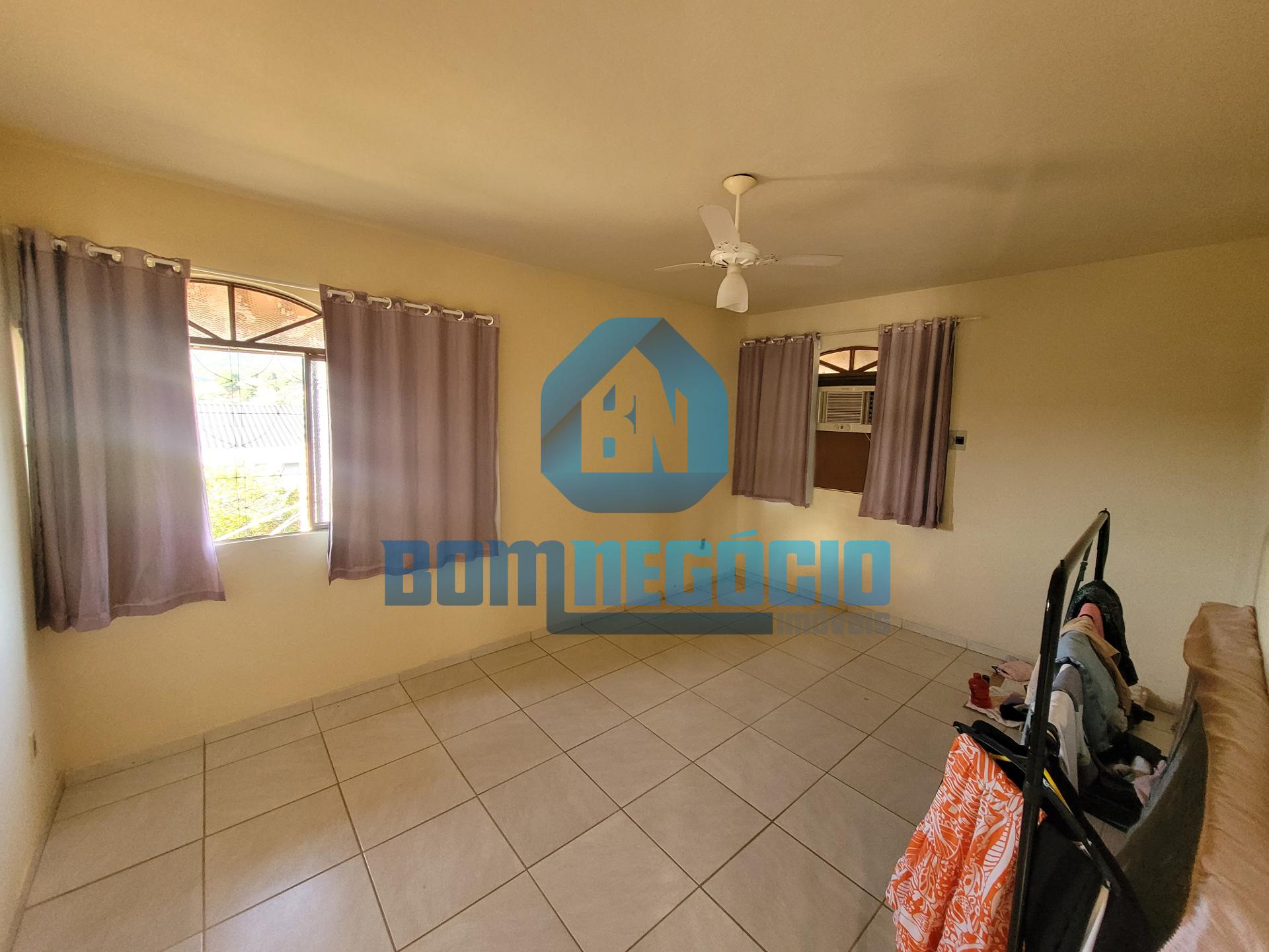 Casa em lote de 744m , com 3 quartos e 2 banheiros à venda, JA...