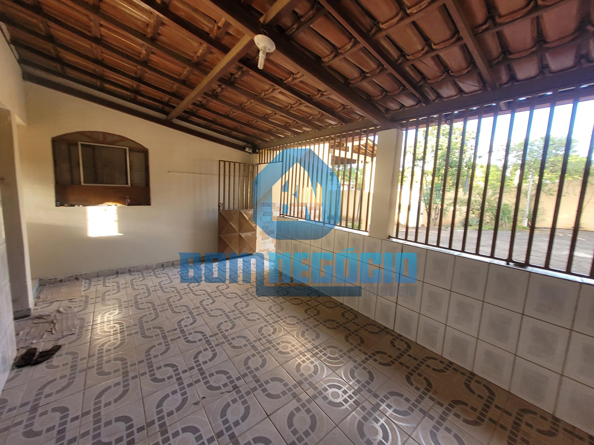 Casa em lote de 744m , com 3 quartos e 2 banheiros à venda, JA...