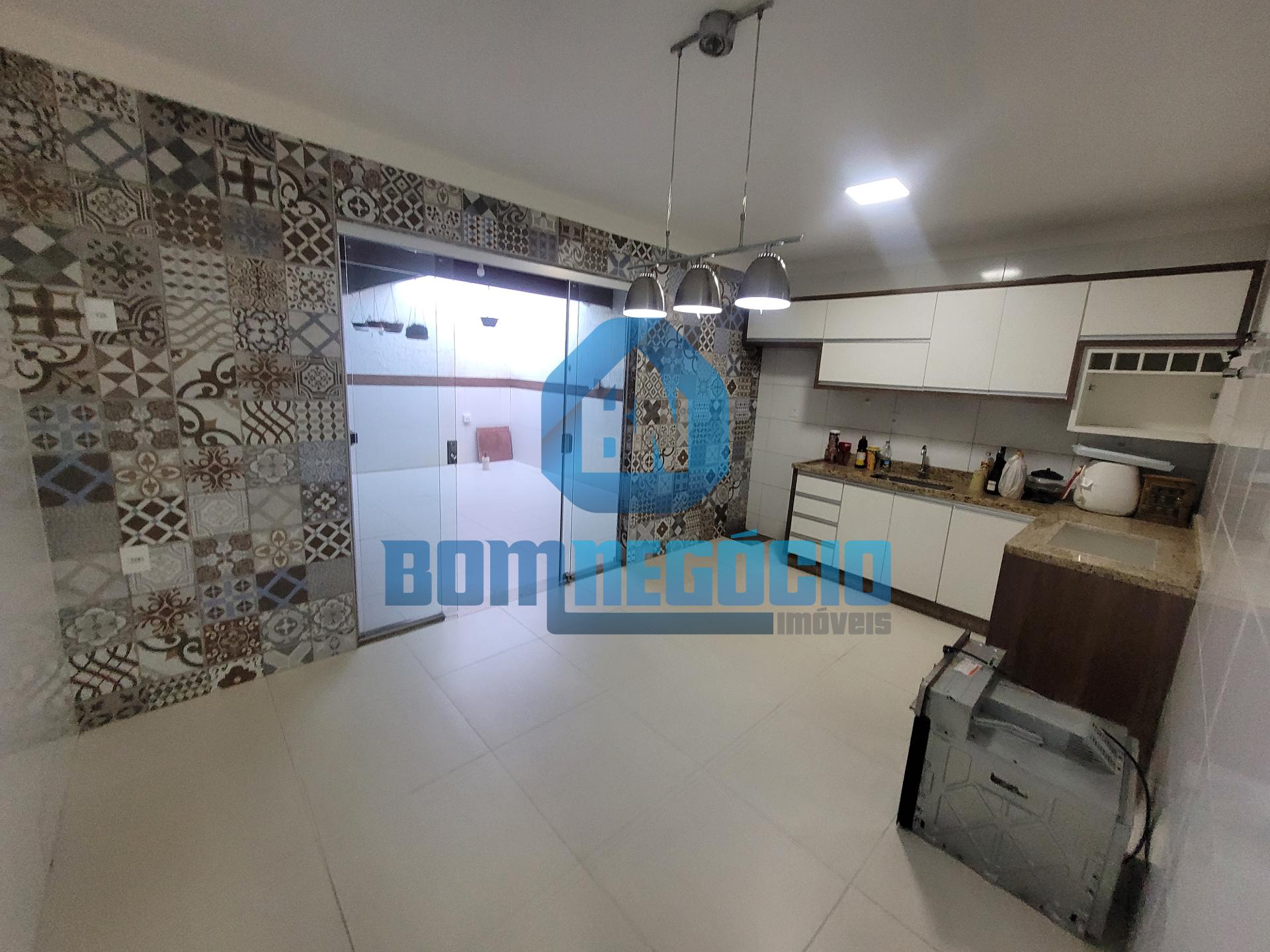 Casa com 4 dormitórios à venda, SANTOS DUMONT I, GOVERNADOR VA...