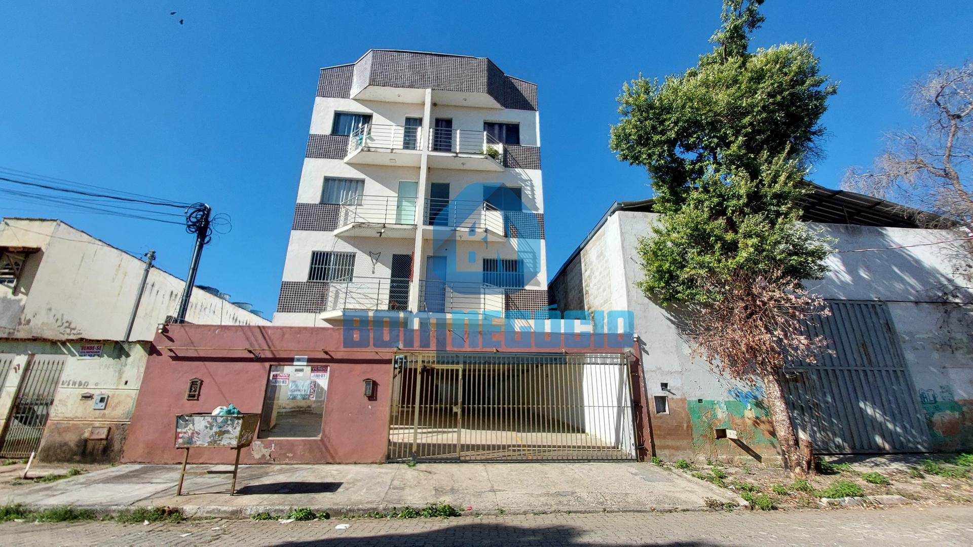 APARTAMENTO COM 2 QUARTOS DISPONÍVEL PARA LOCAÇÃO NO BAIRRO JA...