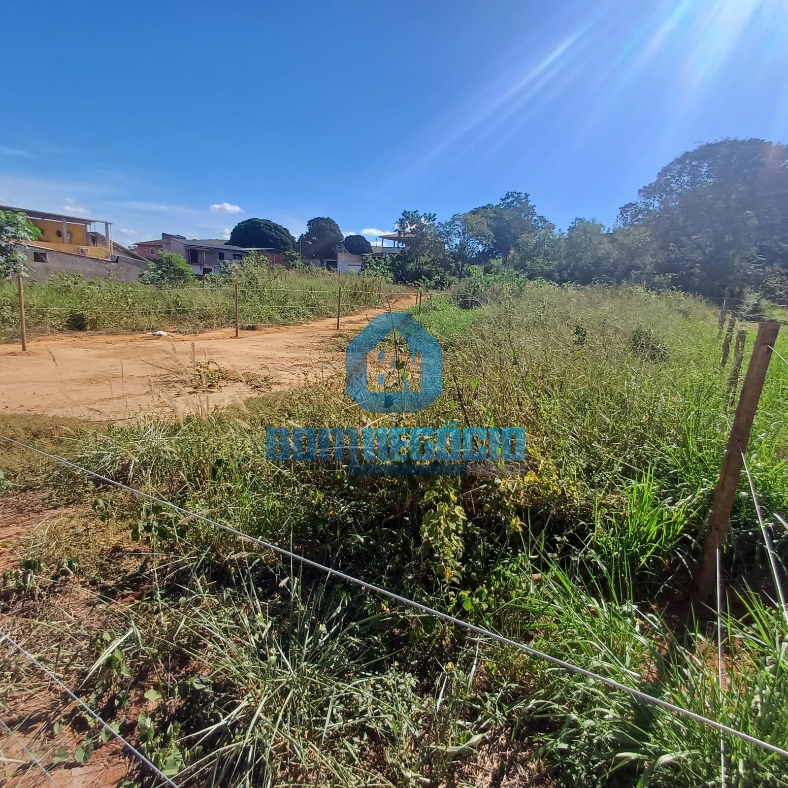 Lote à Venda no Centro de Era Nova  Localização Privilegiada