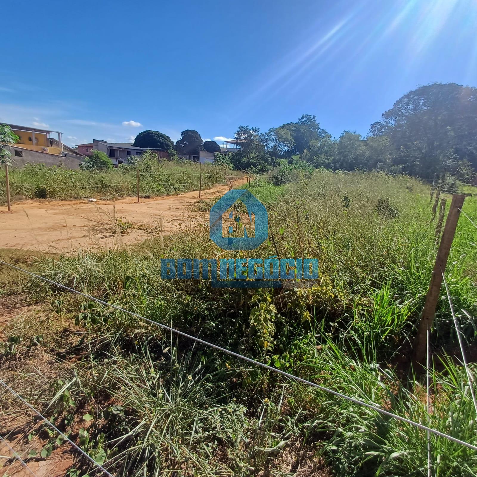 Lote à Venda no Centro de Era Nova  Localização Privilegiada