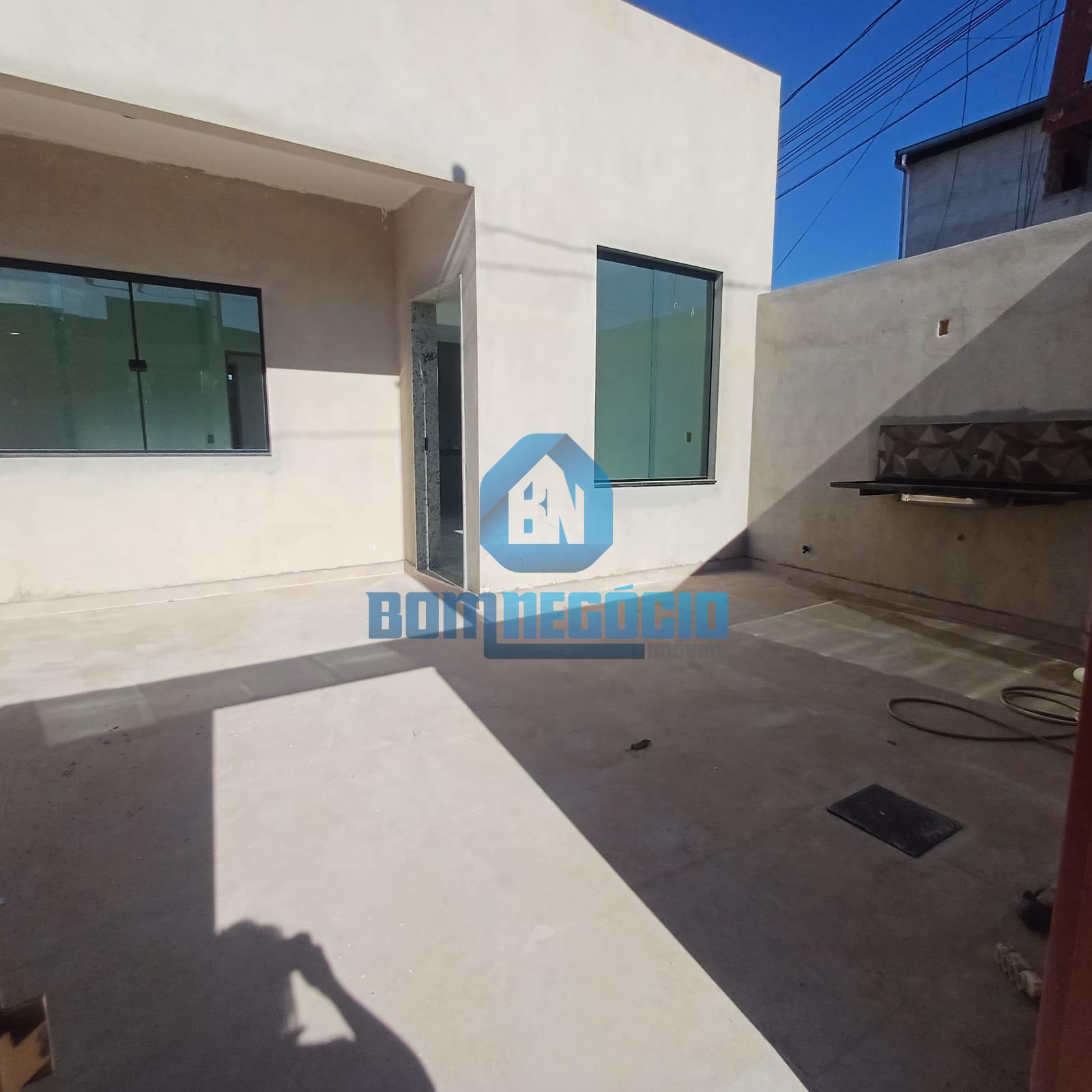Casa com 2 dormitórios à venda, TIRADENTES, GOVERNADOR VALADAR...
