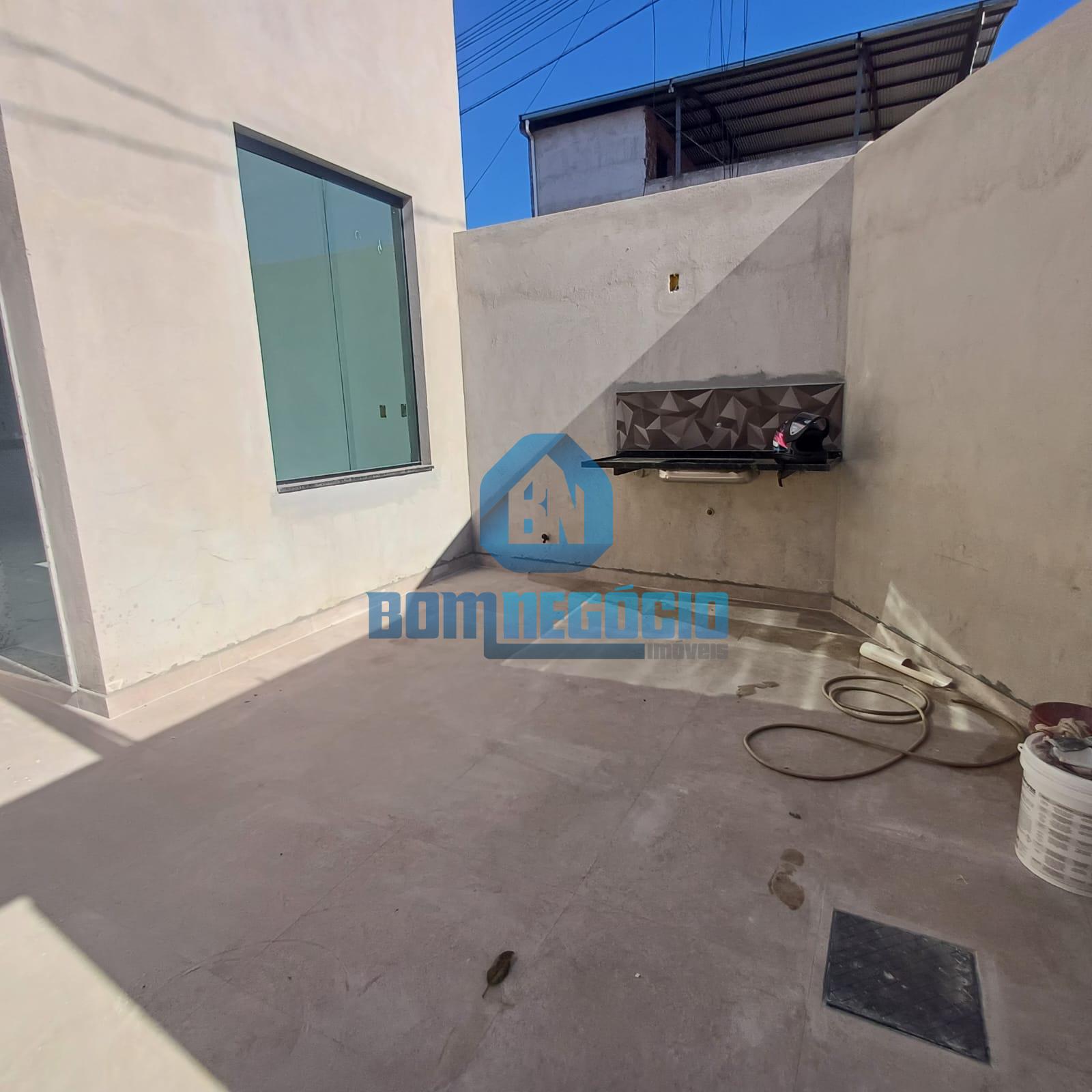 Casa com 2 dormitórios à venda, TIRADENTES, GOVERNADOR VALADAR...