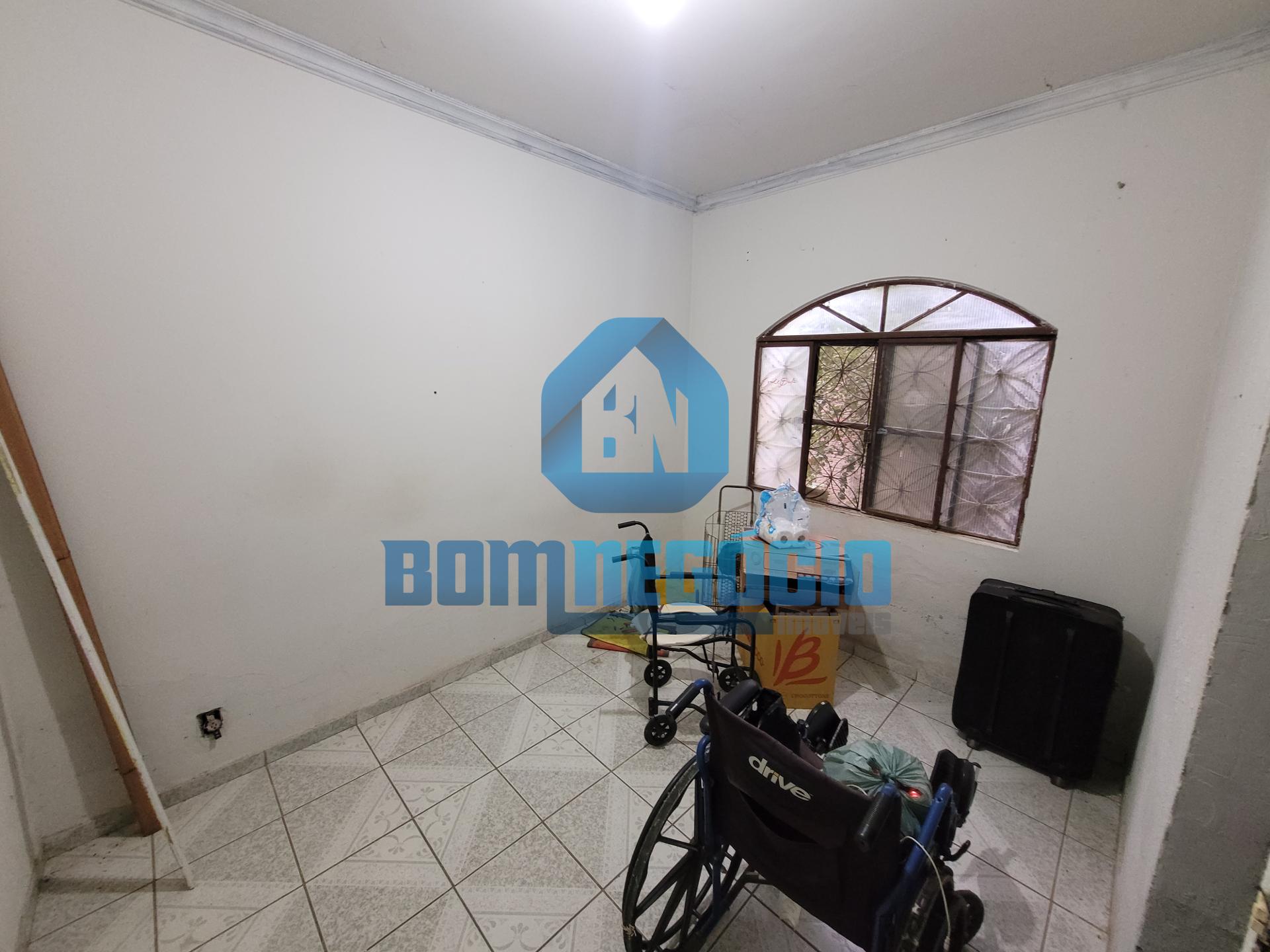 Casa com 4 quartos, 3 banheiros e garagem ampla à venda, VILA ...