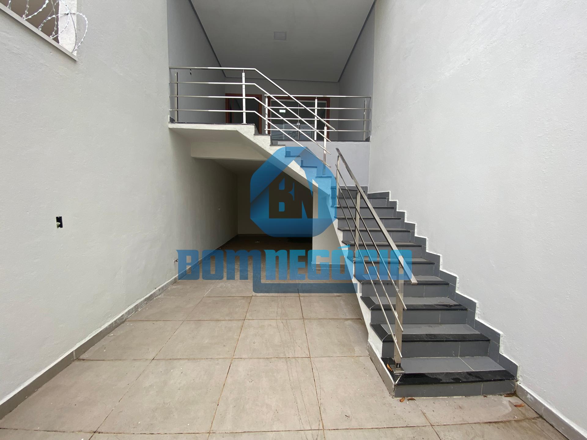 CASA TRIPLEX A VENDA NO BAIRRO VILA PARQUE IBITURUNA - GOV. VA...