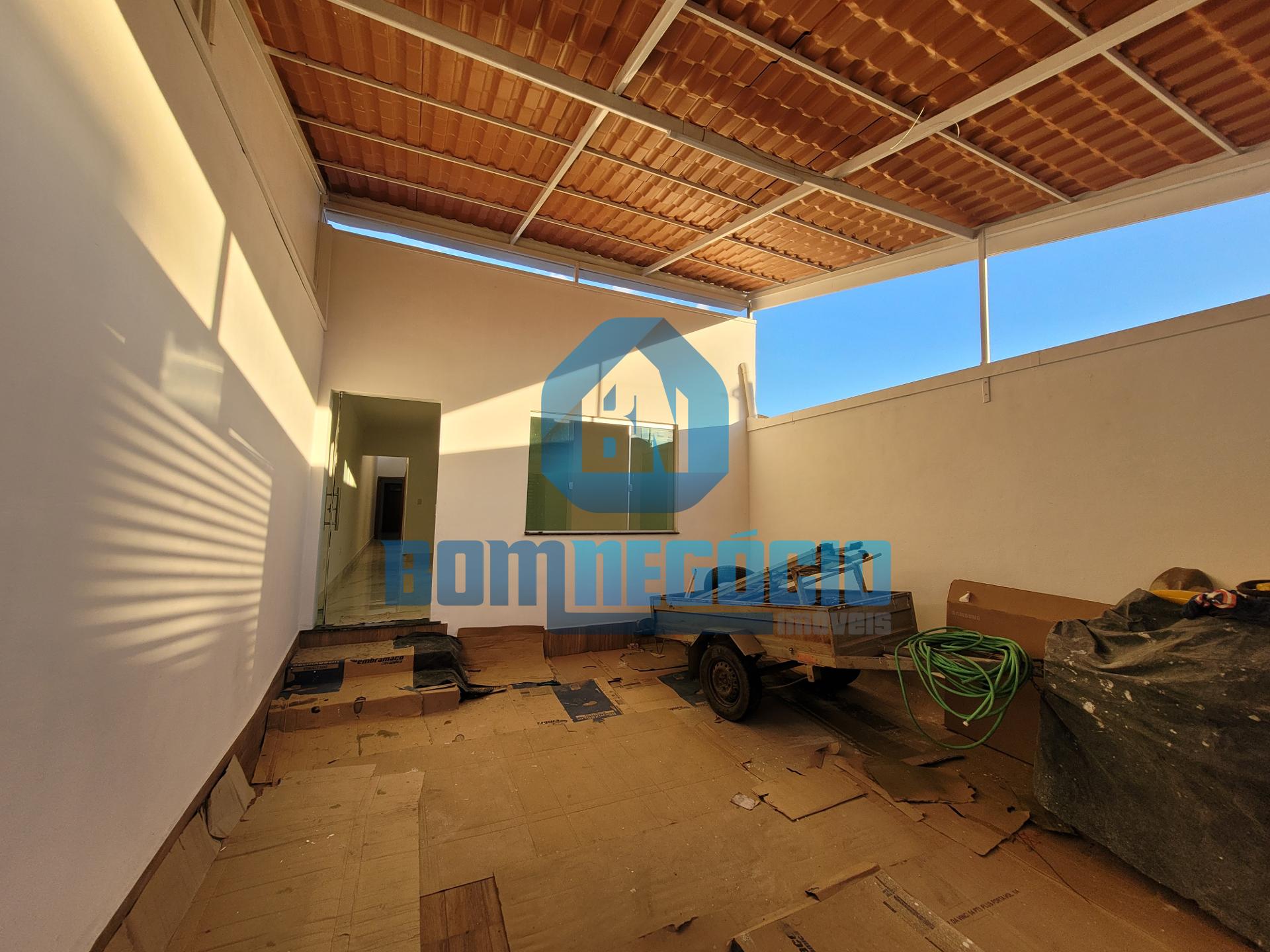 Casa com 3 dormitórios em lote  6x30 à venda, VALE DO SOL II, ...
