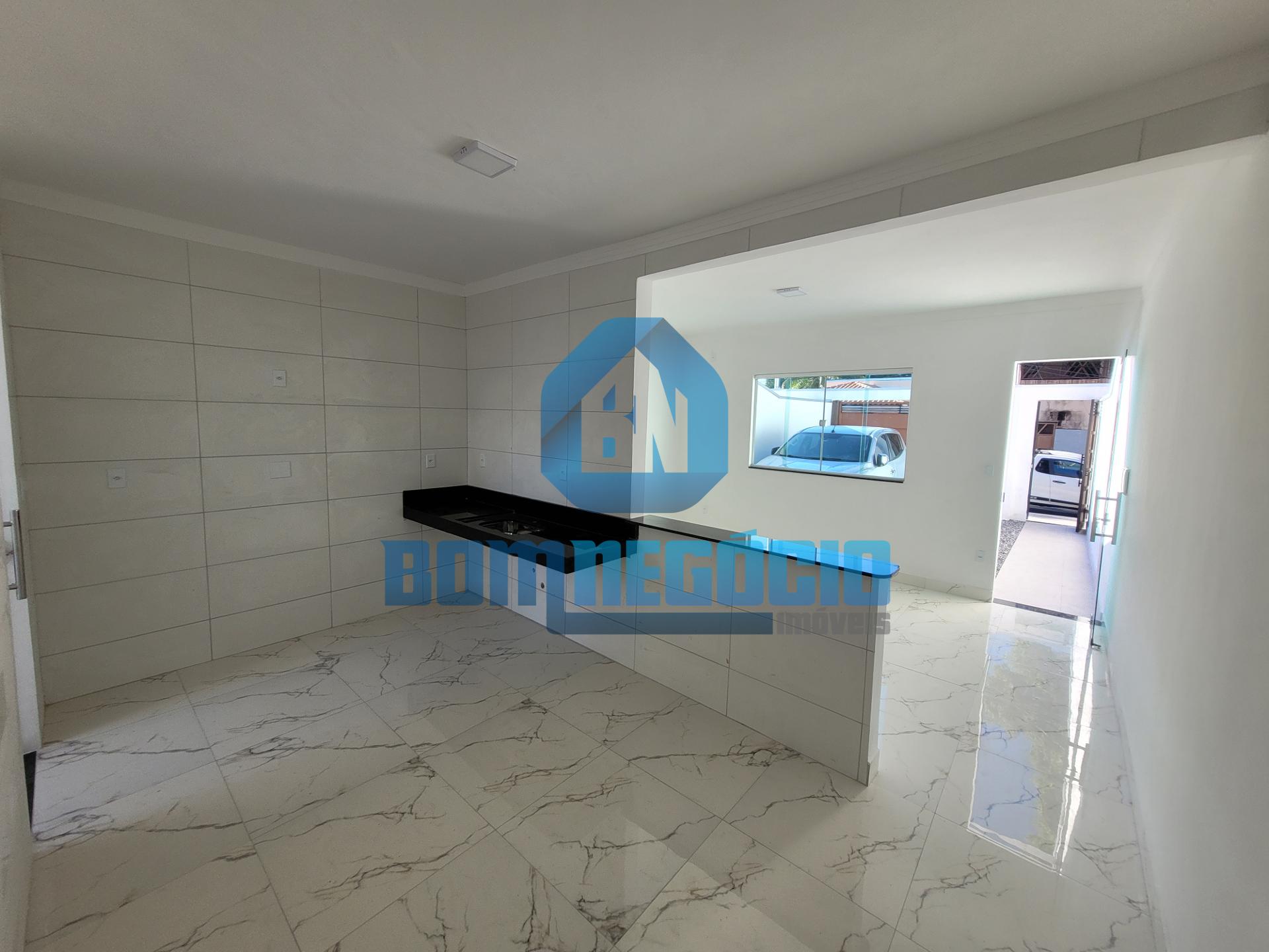 Casa nova com 3 quartos, 2 banheiros e quintal à venda, SANTA ...