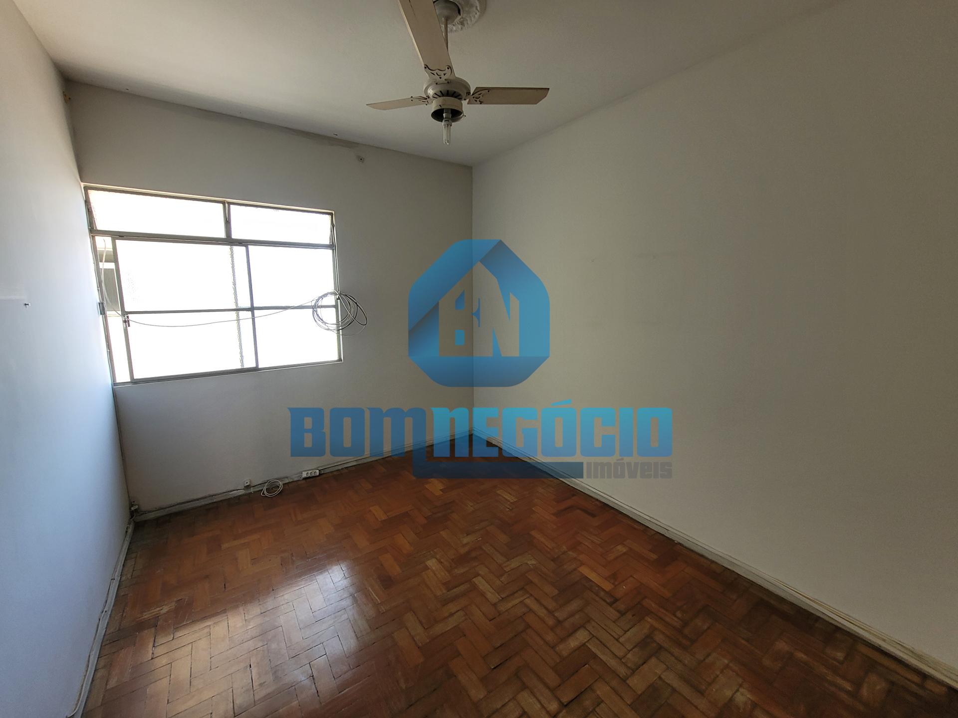 Apartamento com 3 dormitórios à venda, CENTRO, GOVERNADOR VALA...