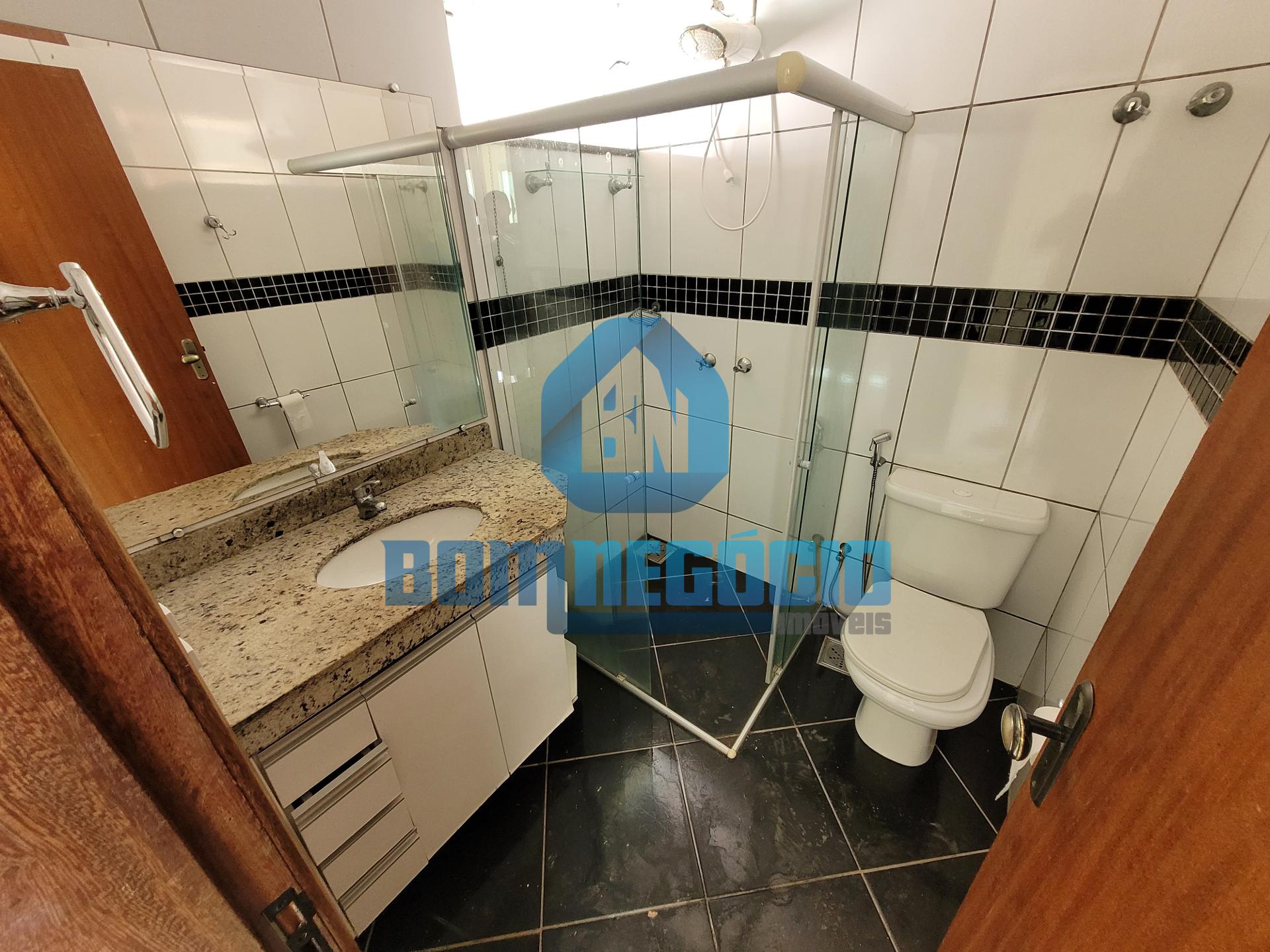 Casa com 3 quartos, 2 banheiros e área gourmet à venda, MORADA...