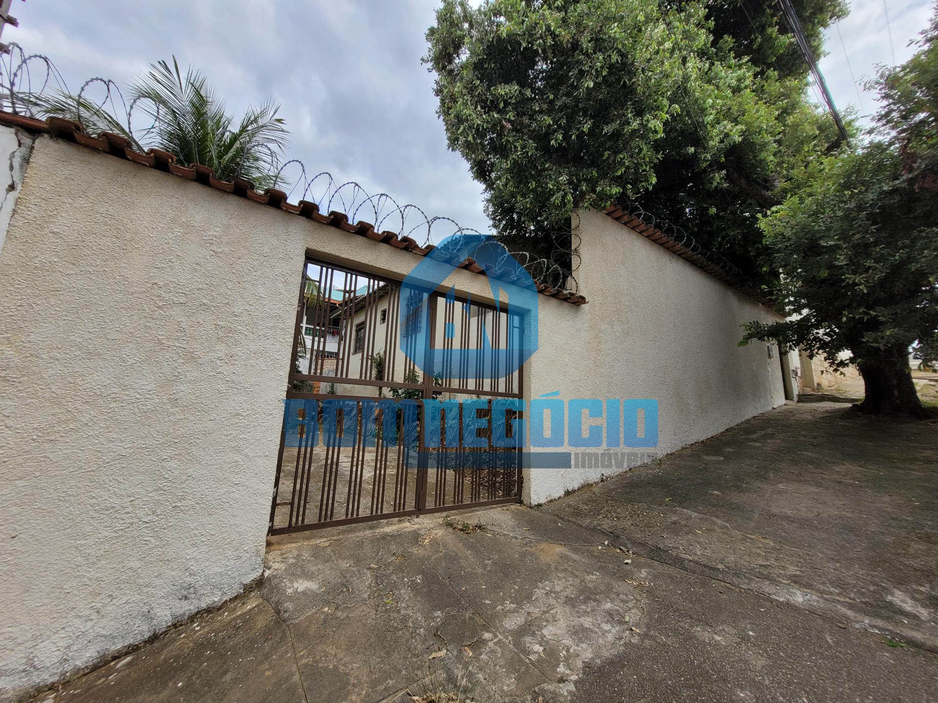 Casa com 3 dormitórios à venda, GRÃ-DUQUESA, GOVERNADOR VALADA...