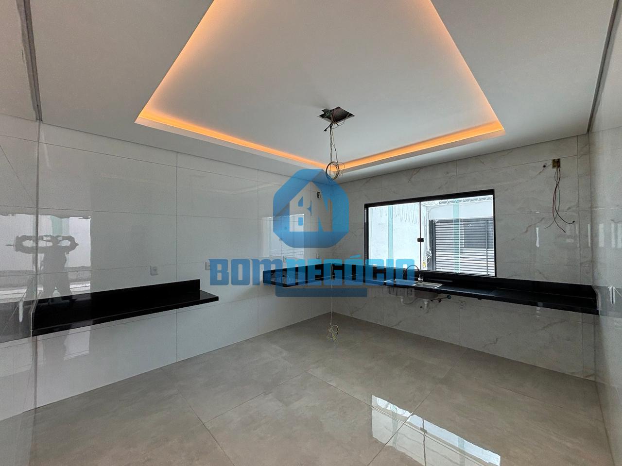 Alto Padrão , Piscina , Área Goumert , Quatro Quartos .