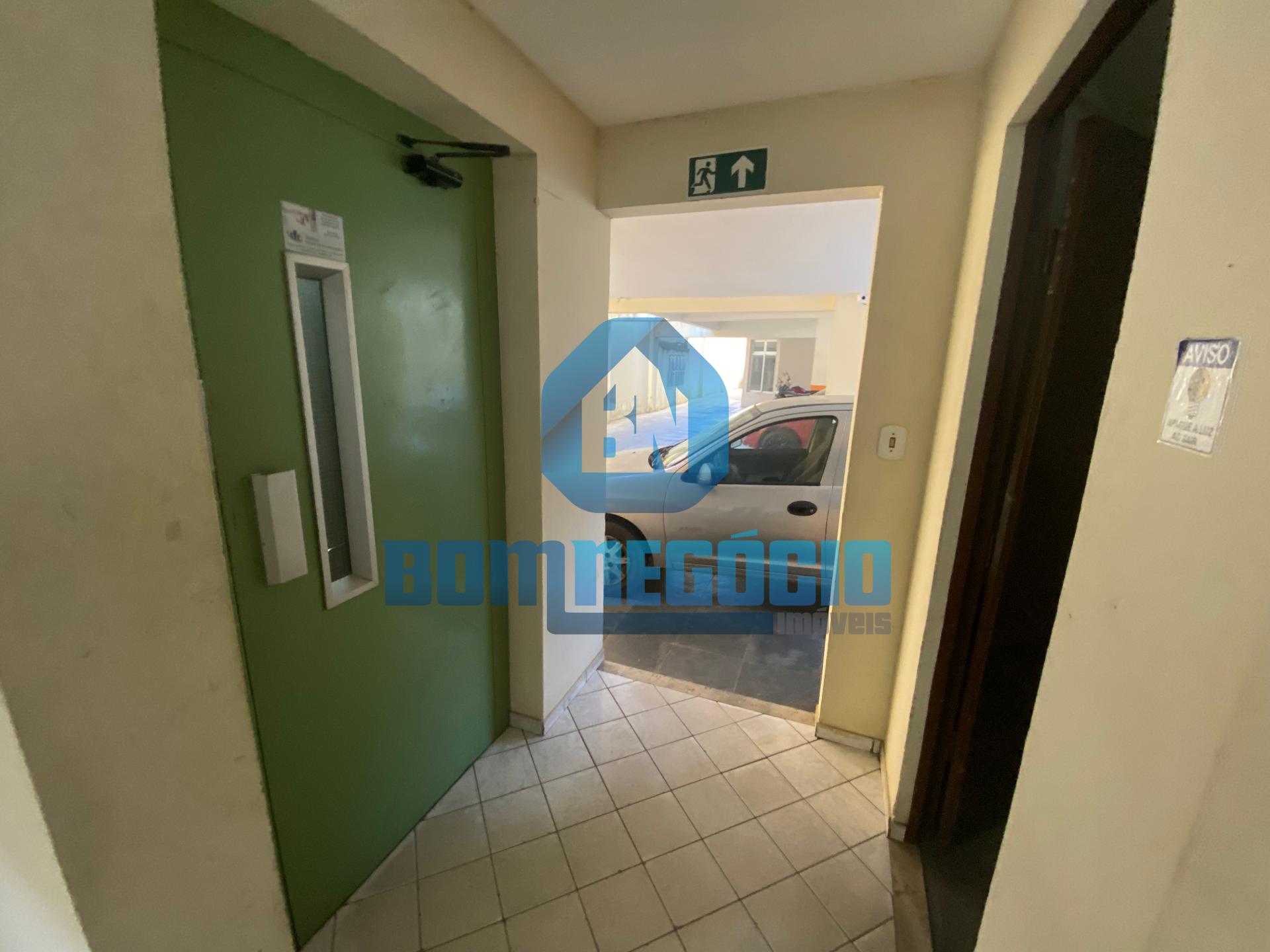 Apartamento com 2 dormitórios à venda, CENTRO, GOVERNADOR VALA...