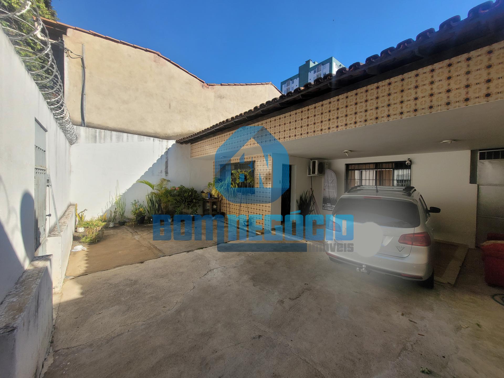 Casa com 2 dormitórios à venda, CENTRO, GOVERNADOR VALADARES - MG