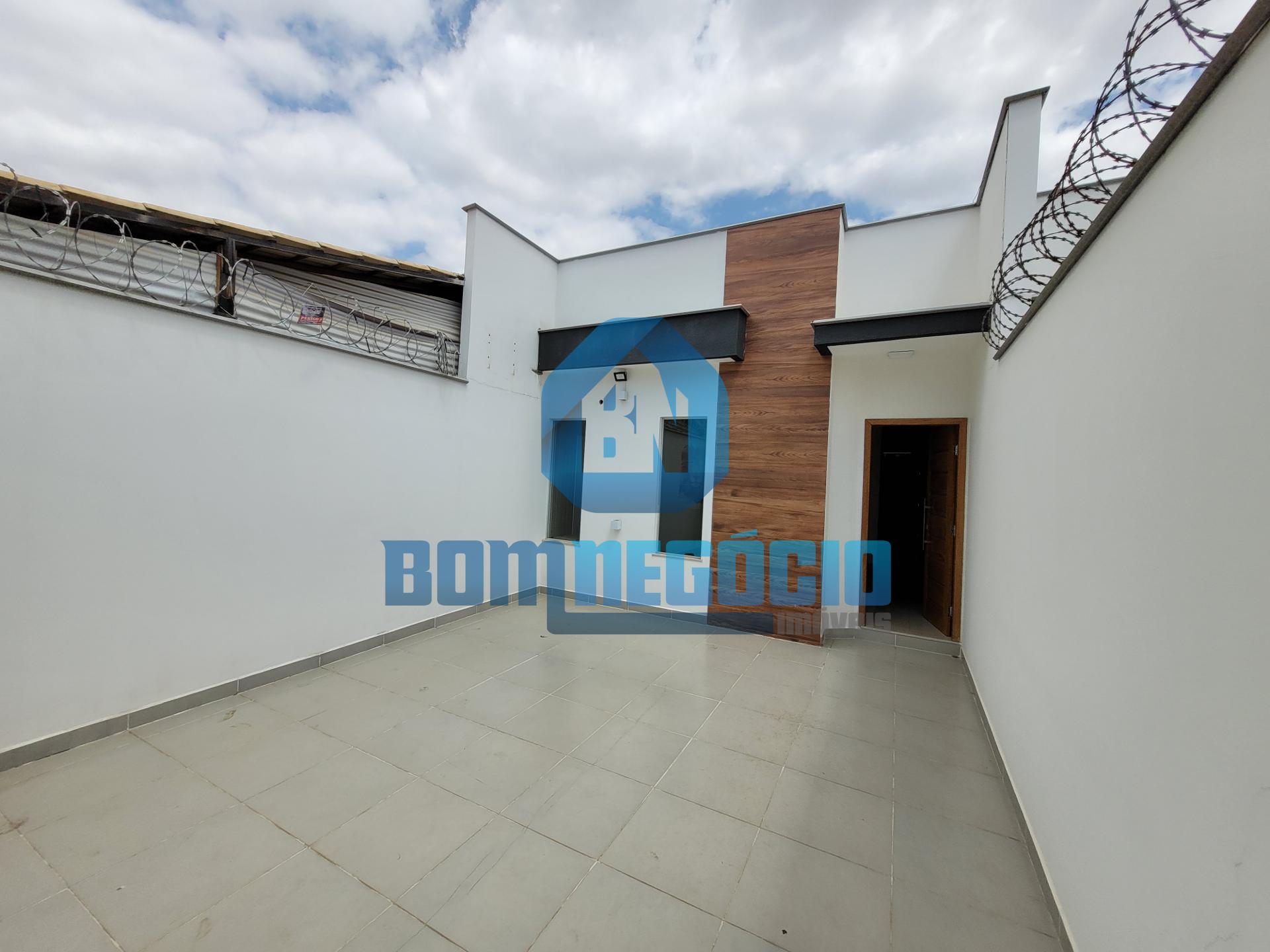 Casa com 2 quartos, garagem e móveis planejados à venda, Parqu...