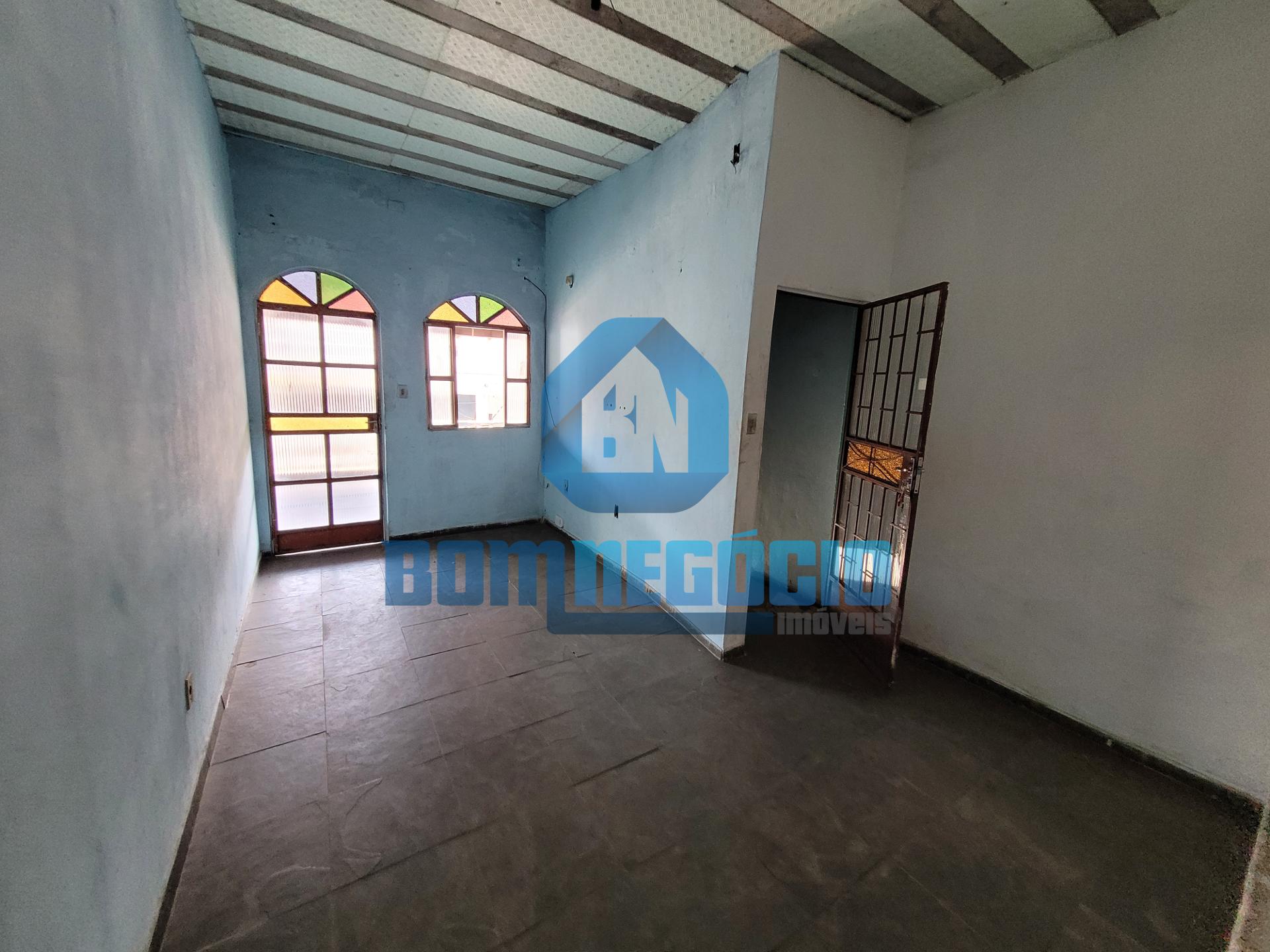 Casa com 6 dormitórios à venda, JARDIM PEROLA, GOVERNADOR VALA...