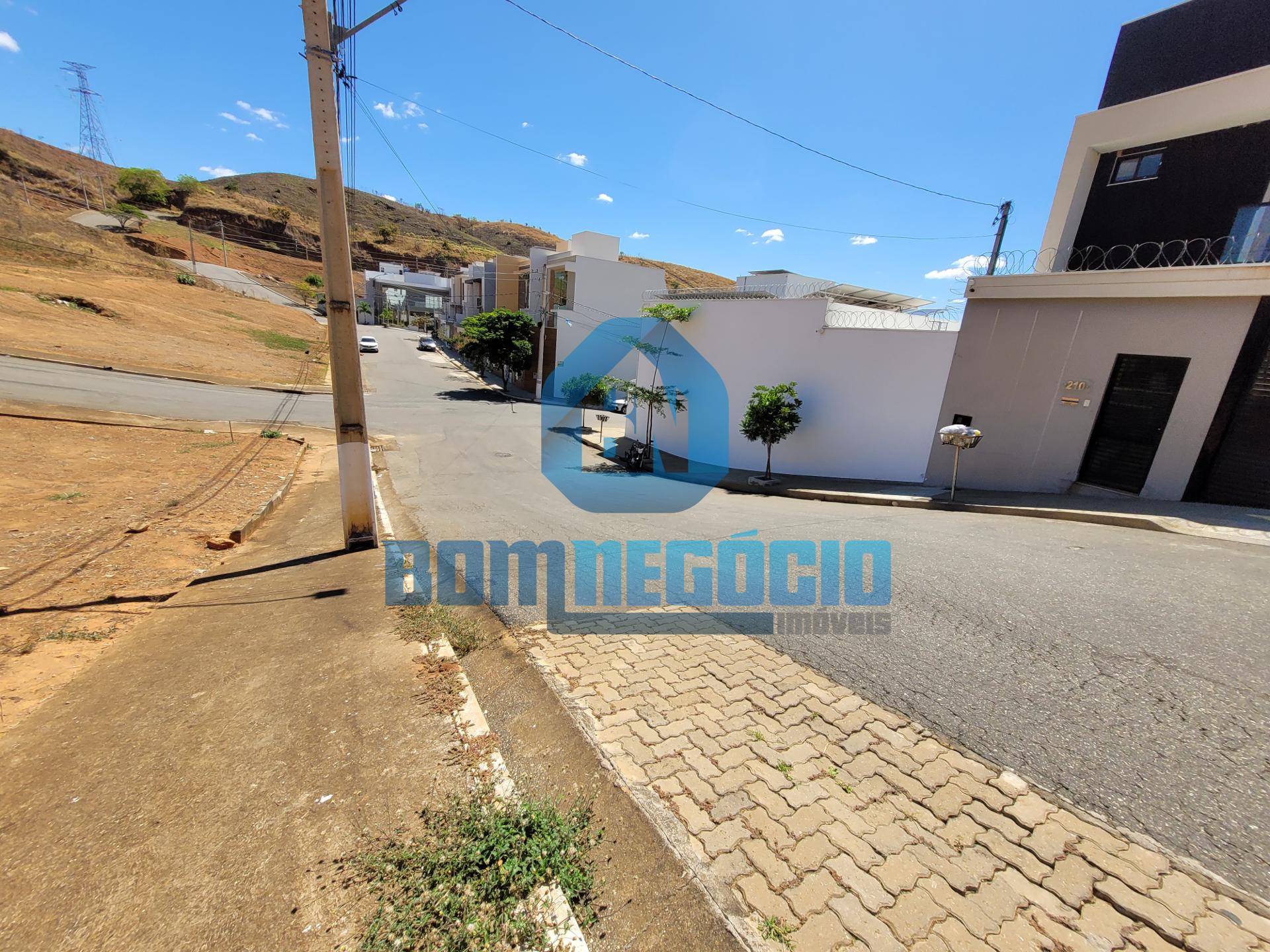 Lote com 372 m , ótima topografia e documentado à venda, LAGOA...