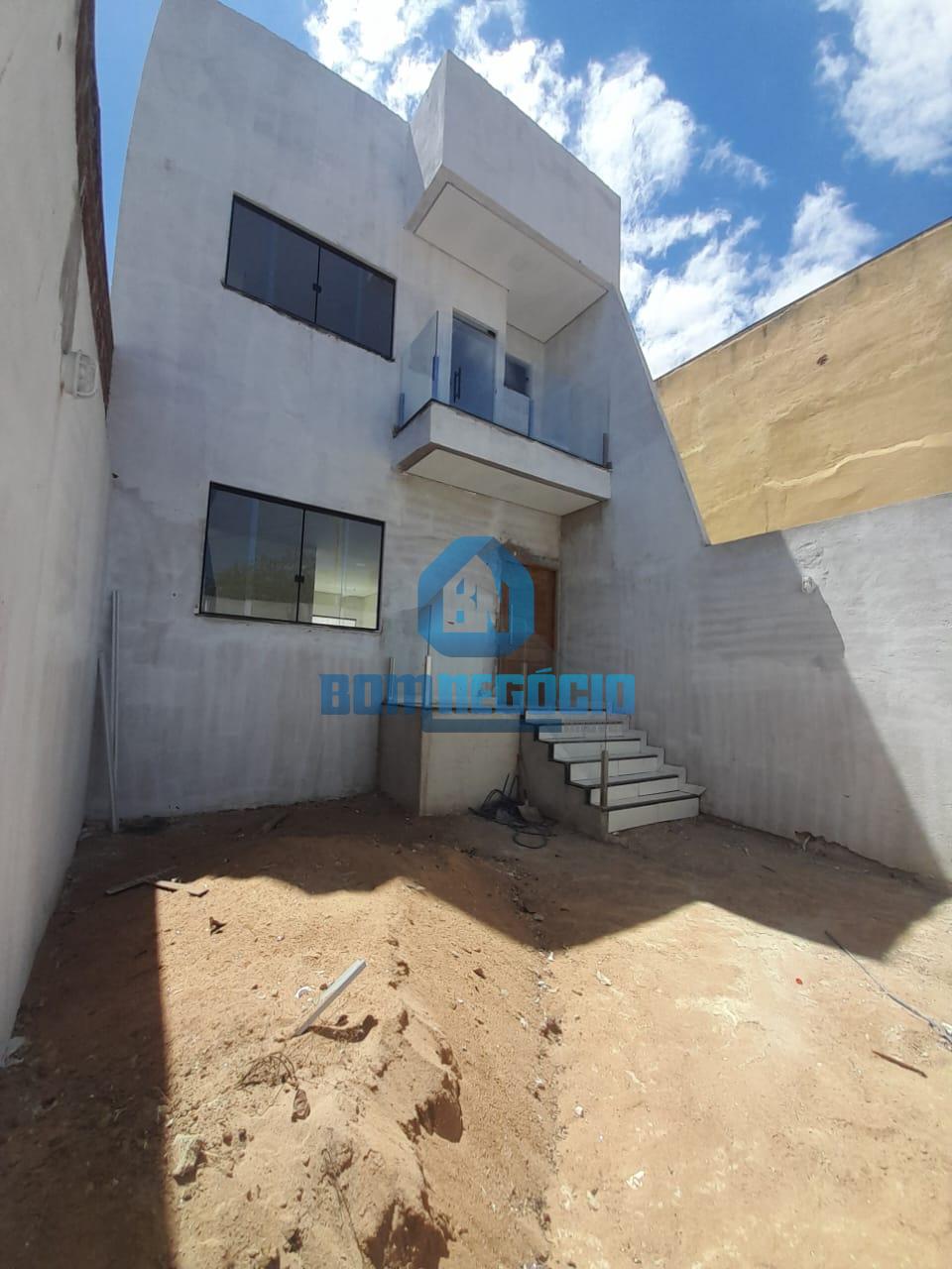 Casa com 3 dormitórios à venda, VALE DO SOL I, GOVERNADOR VALA...