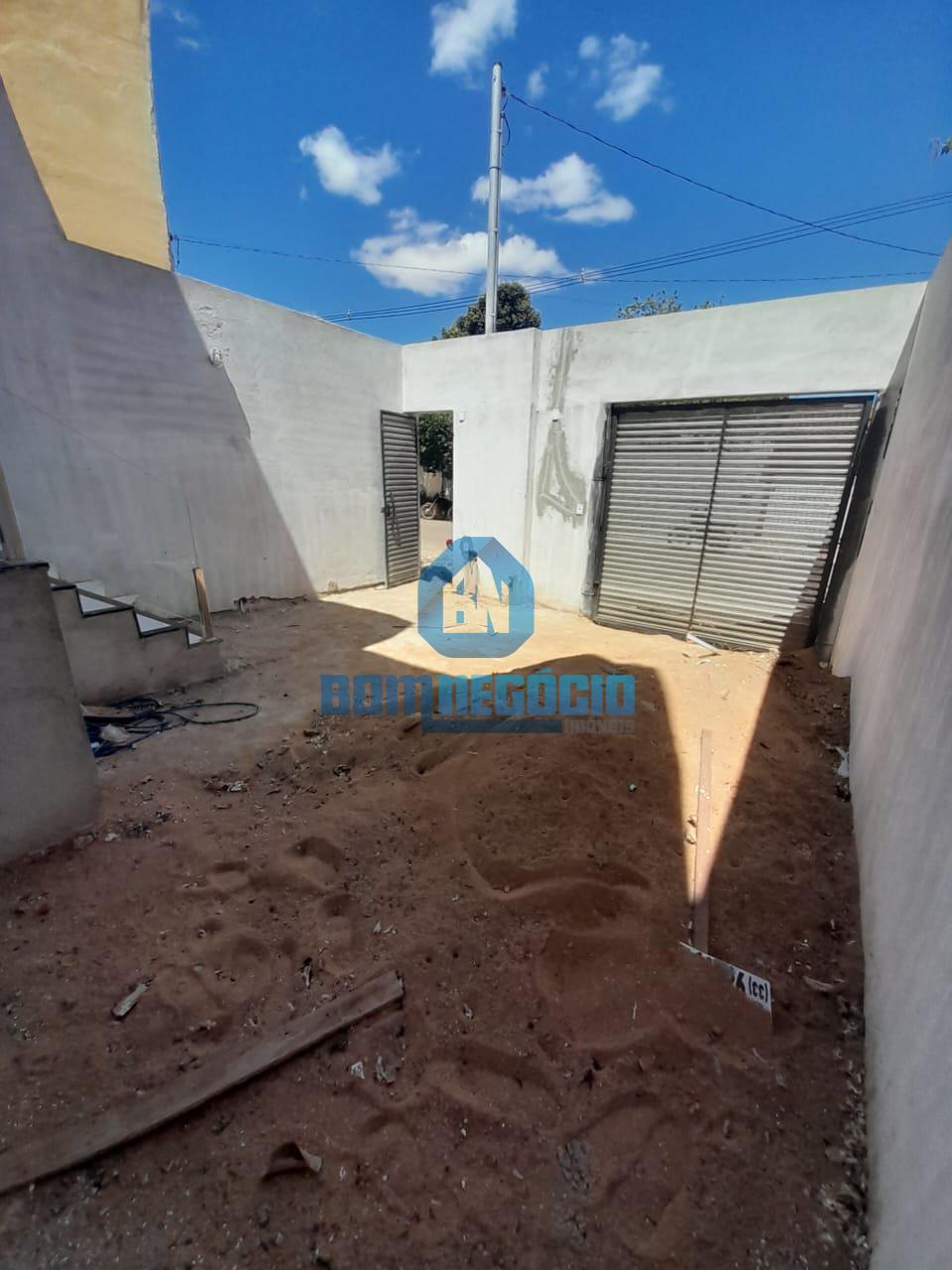 Casa com 3 dormitórios à venda, VALE DO SOL I, GOVERNADOR VALA...