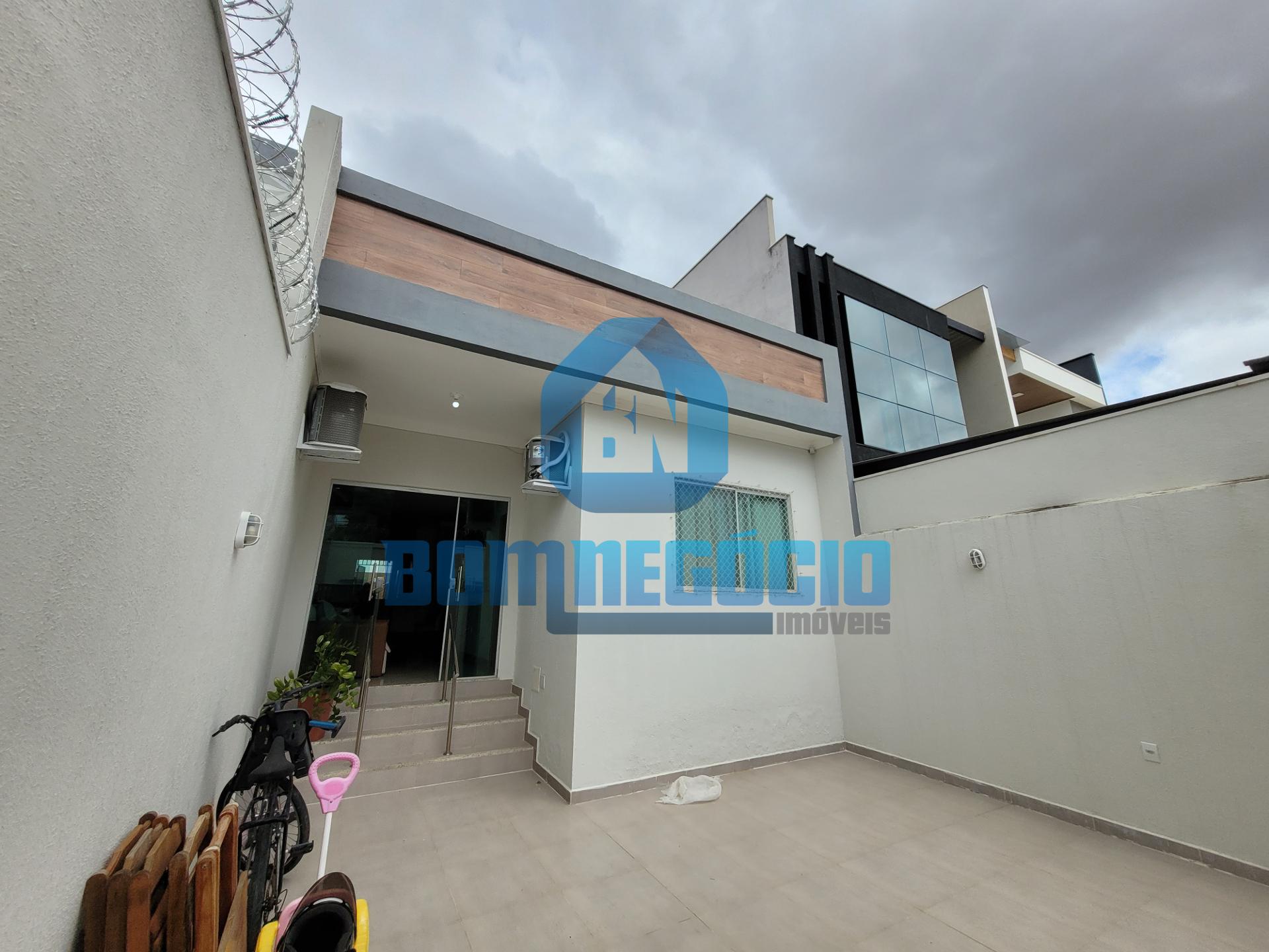 Casa com 3 dormitórios à venda, VALE DO SOL II, GOVERNADOR VAL...