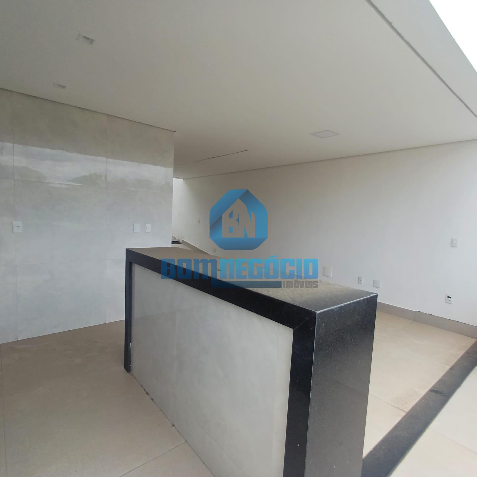 Excelente casa alto padrão à venda, GRÃ-DUQUESA, GOVERNADOR VA...