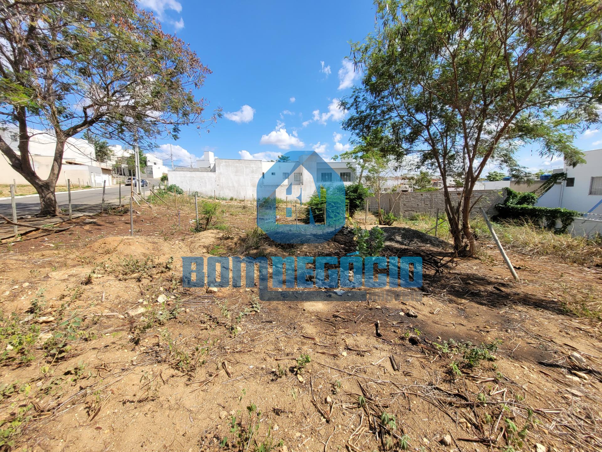 Lote com 372,48m  à venda, Parque Olímpico, GOVERNADOR VALADAR...