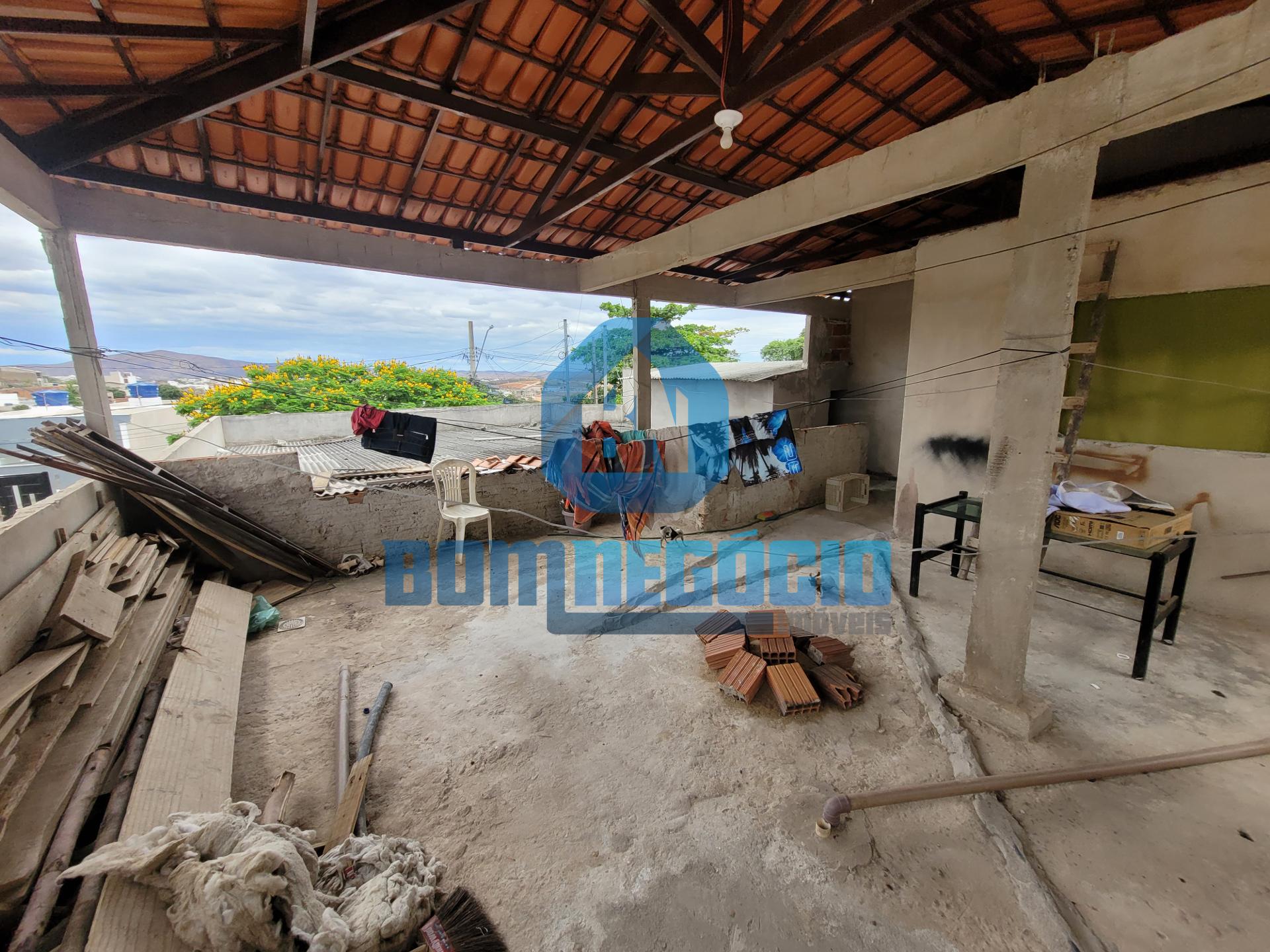 Casa com 3 dormitórios à venda, BELA VISTA, GOVERNADOR VALADAR...