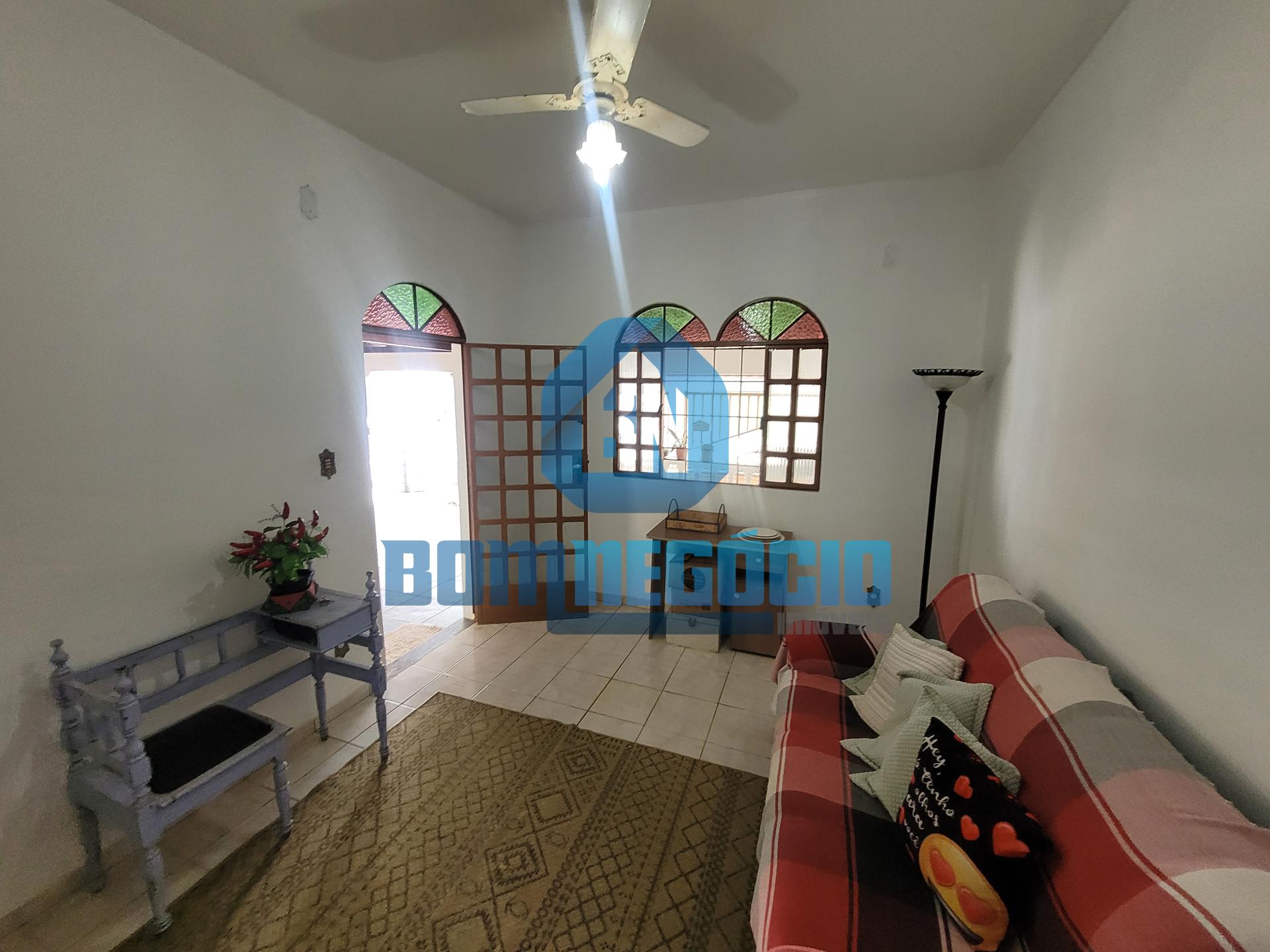 Duas Casas com 5 dormitórios à venda, JK I, GOVERNADOR VALADAR...