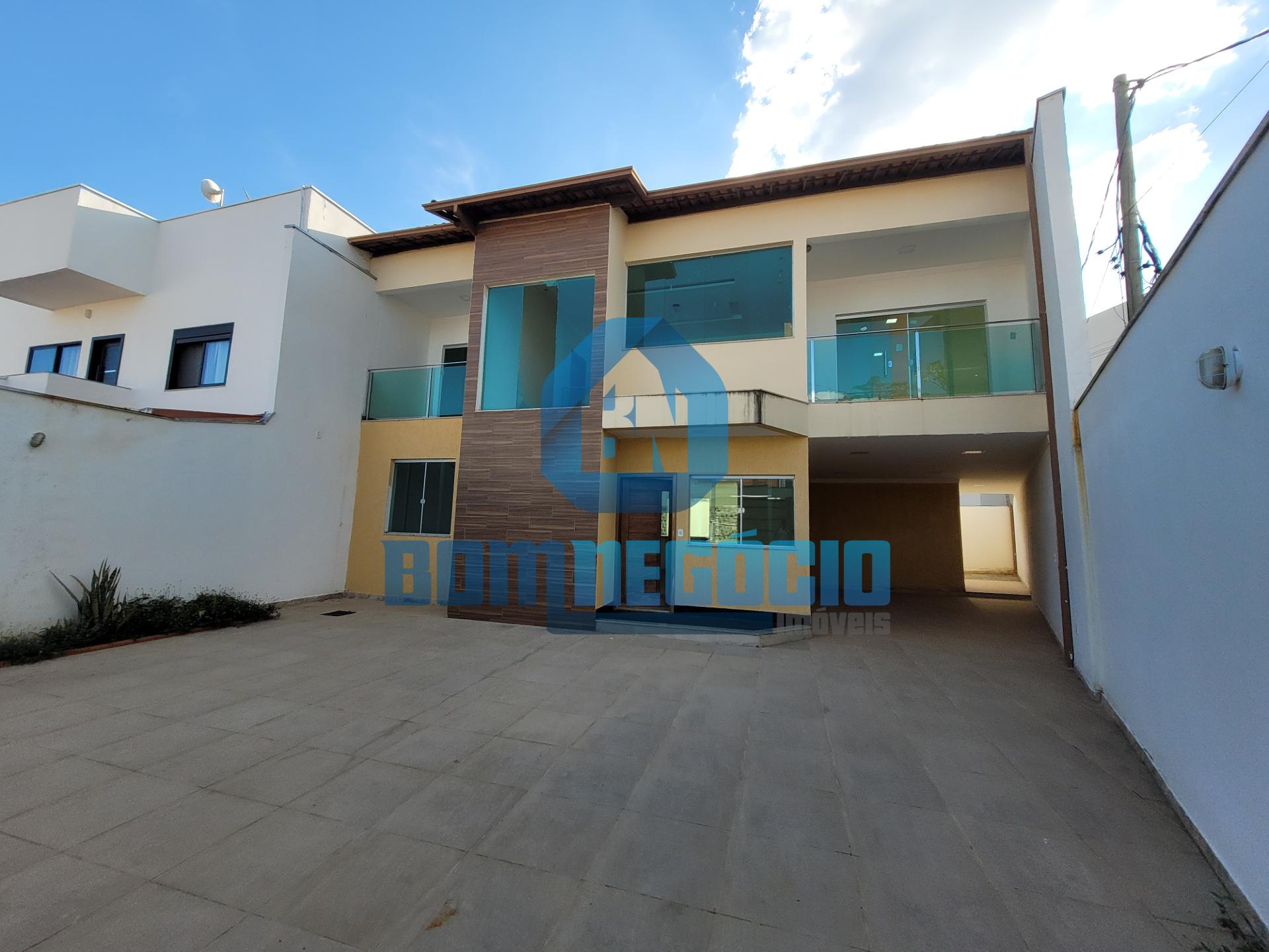 Casa com 4 dormitórios à venda, BELO MONTE, GOVERNADOR VALADAR...