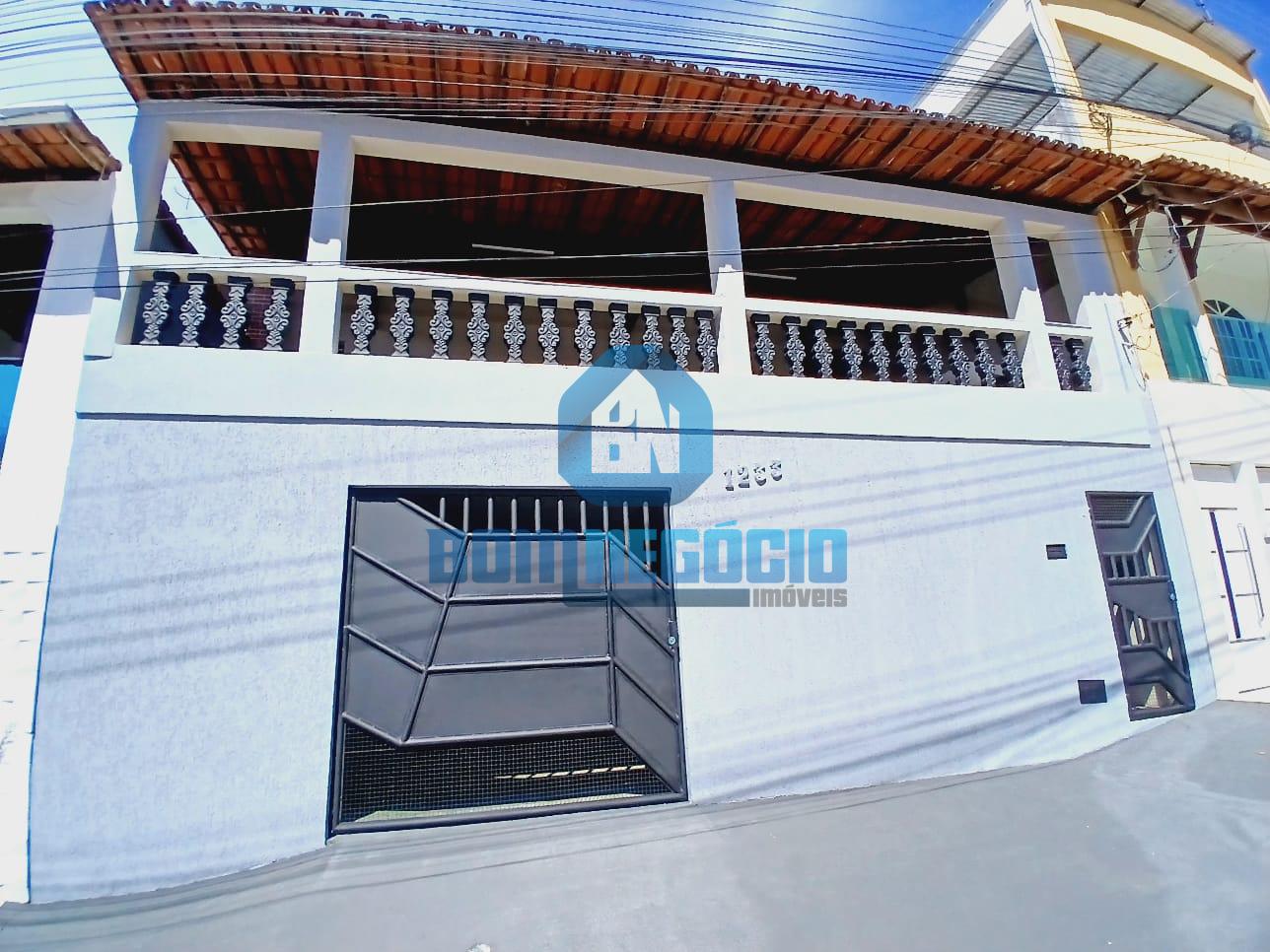 Casa com 3 dormitórios à venda, SANTA HELENA, GOVERNADOR VALAD...