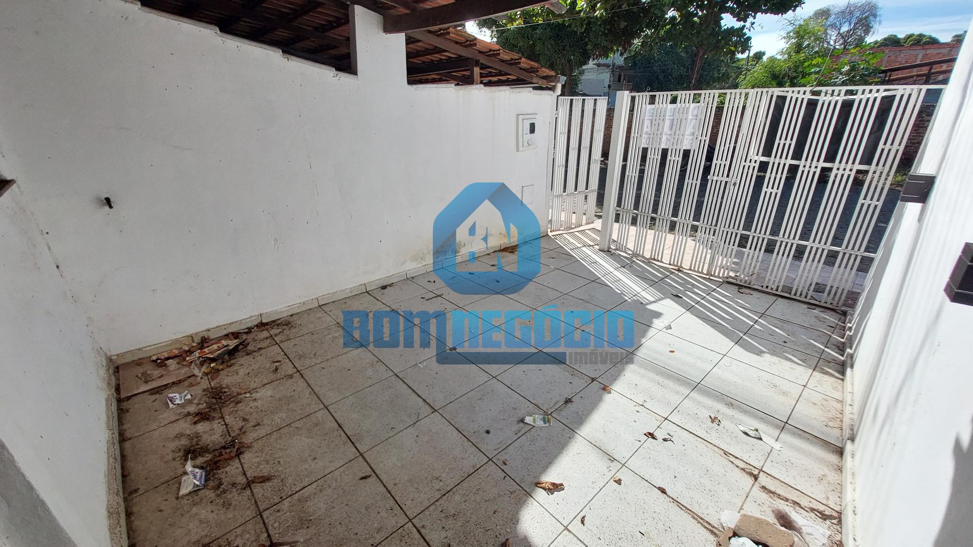 CASA SOBREPOSTA COM 2 QUARTOS DISPONIVEL PARA LOCAÇÃO NO BAIRR...