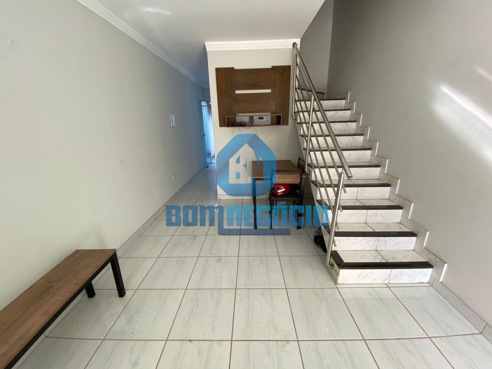 Casa Duplex com 65m  à venda, SANTOS DUMONT, GOVERNADOR VALADA...