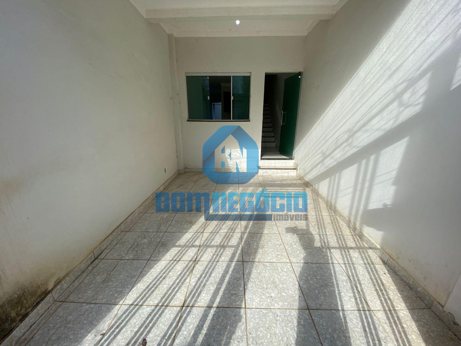 CASA DUPLEX DISPONIVEL PARA LOCAÇÃO NO BAIRRO SANTOS DUMONT