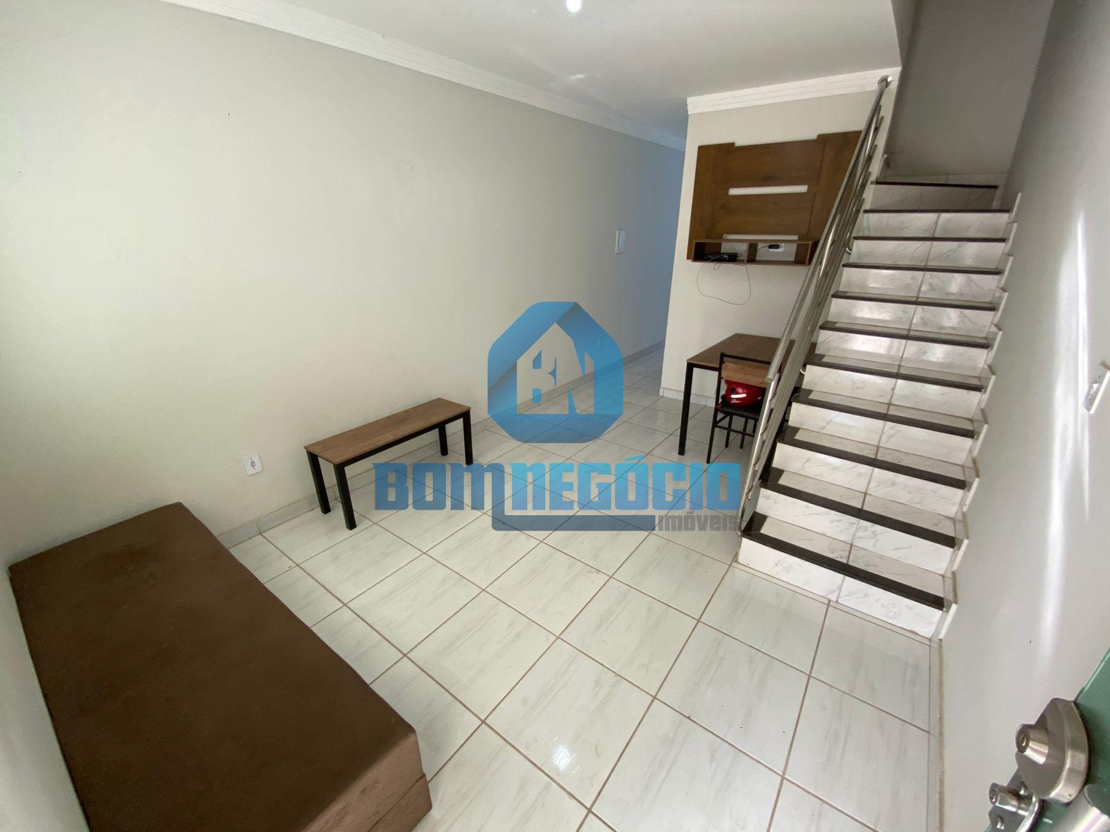 CASA DUPLEX DISPONIVEL PARA LOCAÇÃO NO BAIRRO SANTOS DUMONT